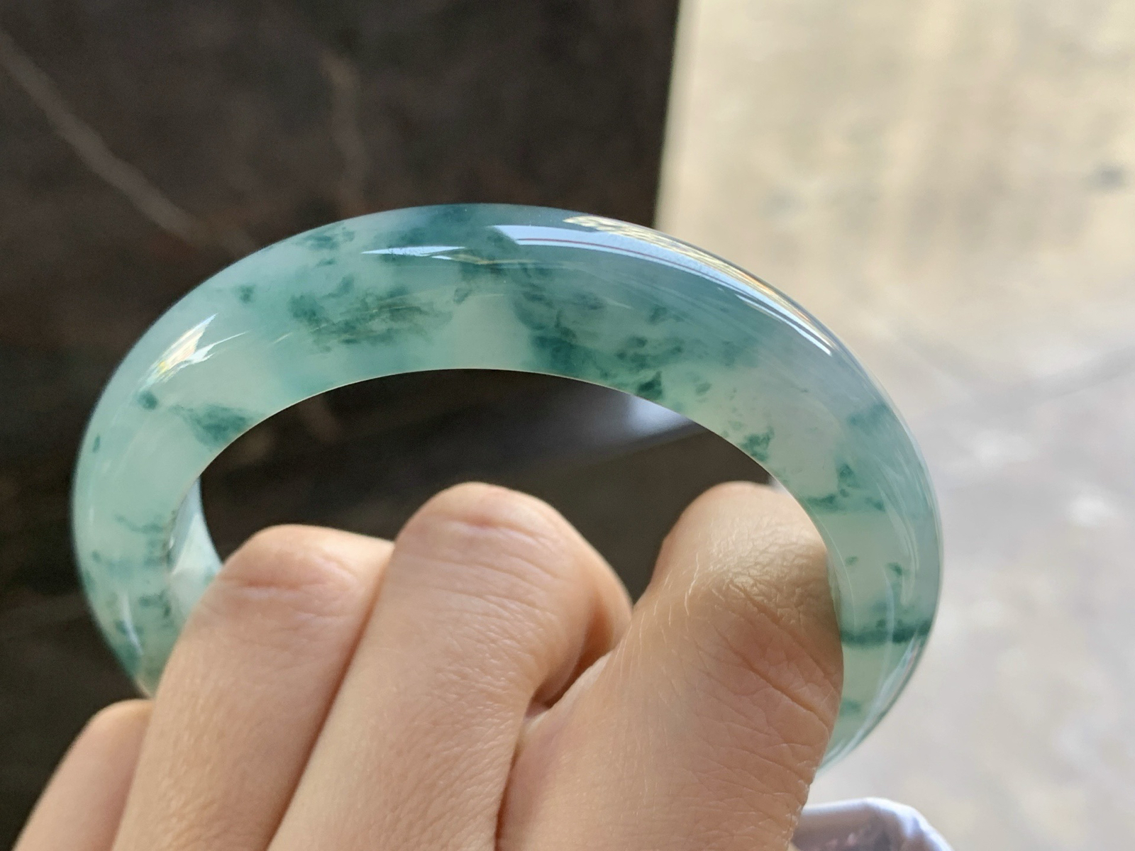 55.5-13.3-8.8

蓝花手镯^_^飘花灵韵