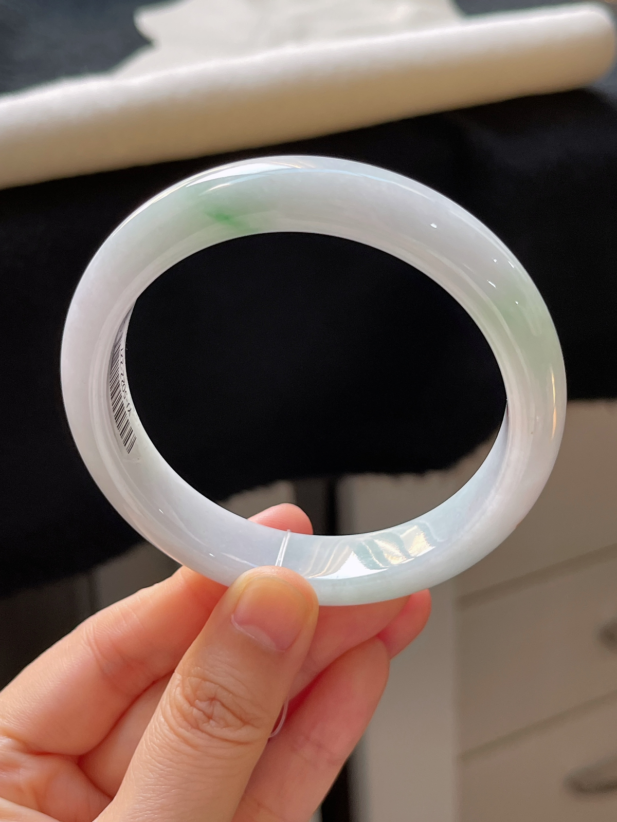 正圈59圈口，翡翠糯化种飘绿手镯