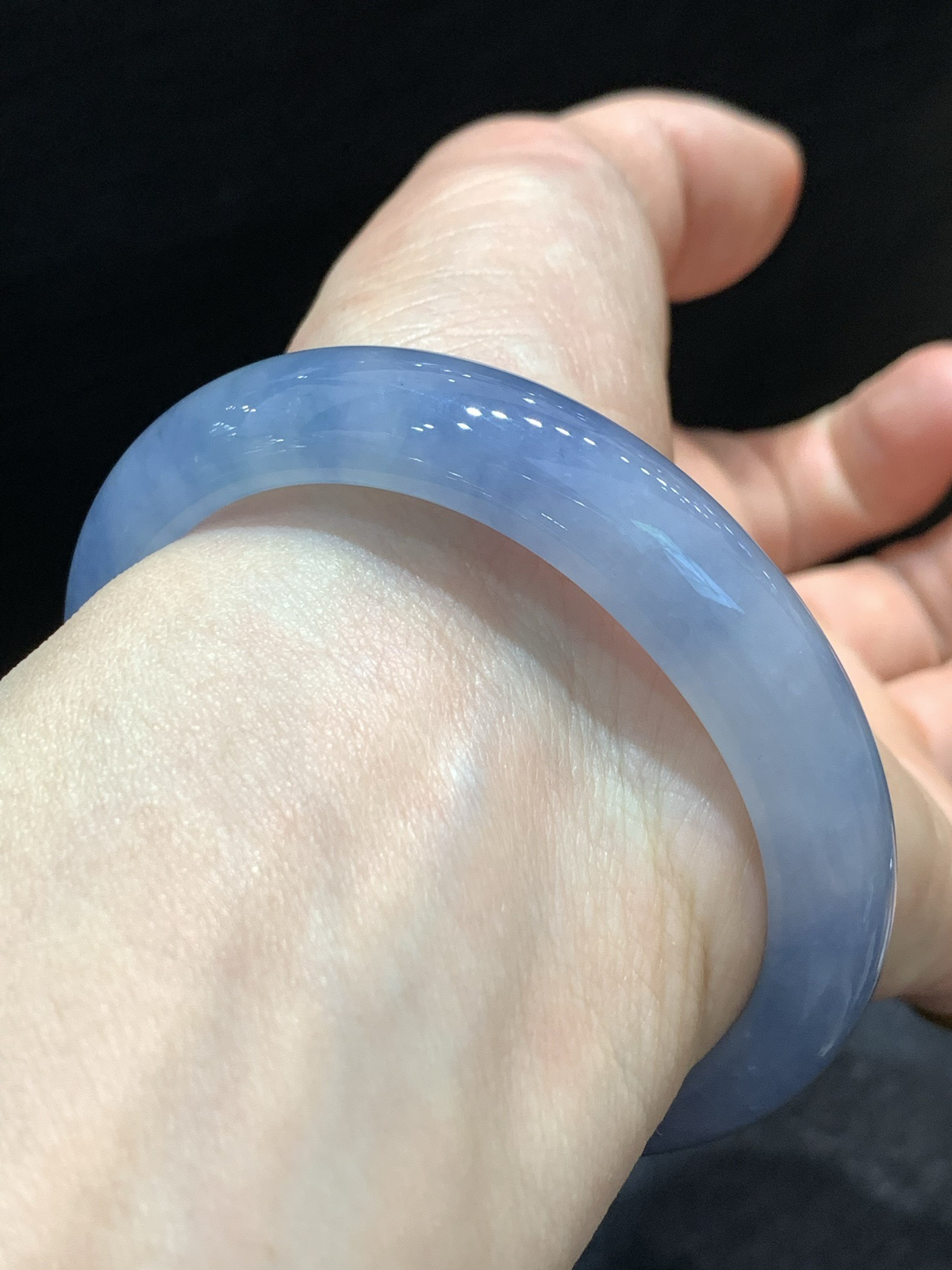 尺寸55.3/11.8/8.0，紫罗兰贵妃镯
水润细腻 种老色艳