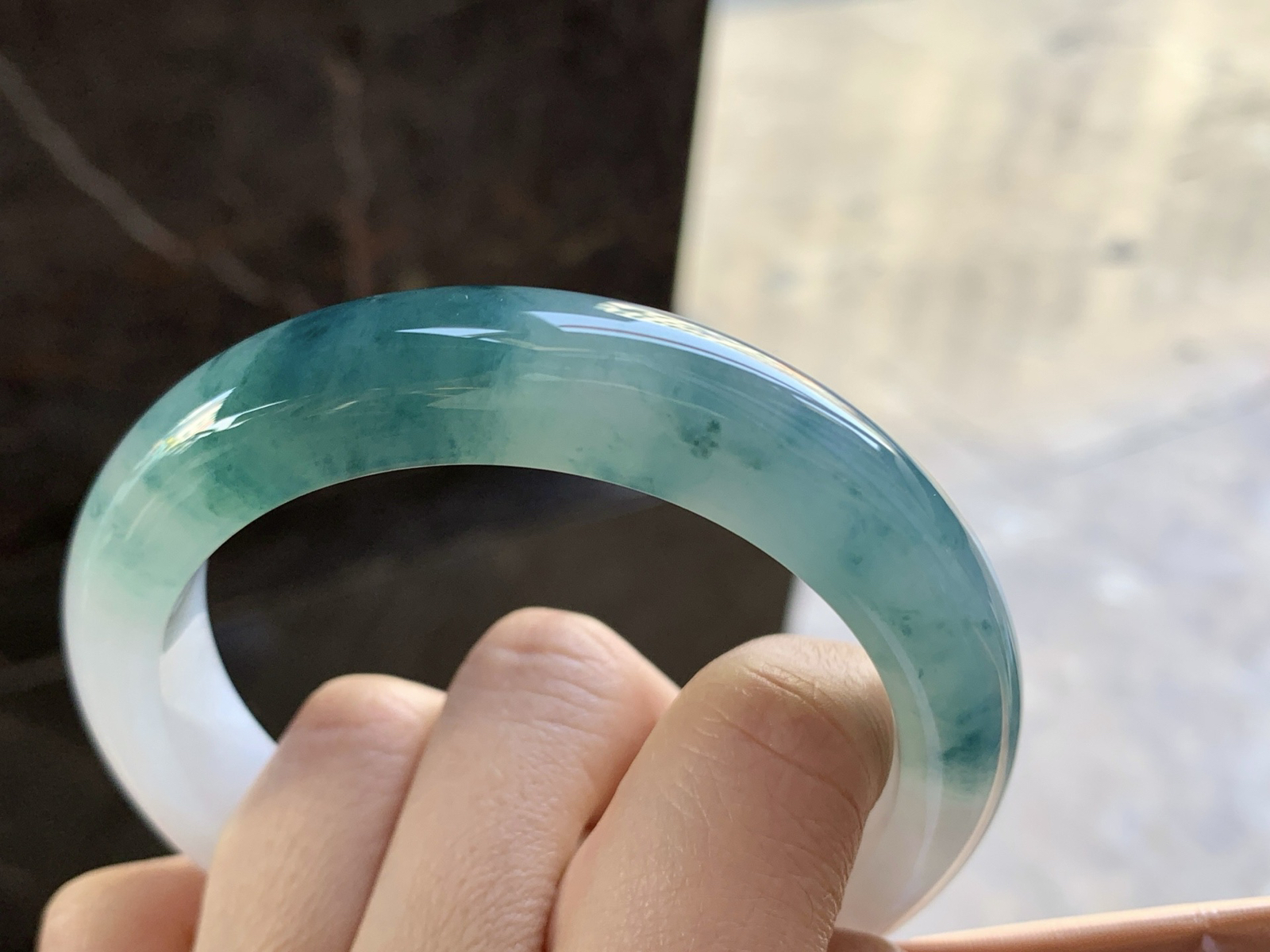 59-13-10

蓝花手镯^_^鲜艳 玉质温润