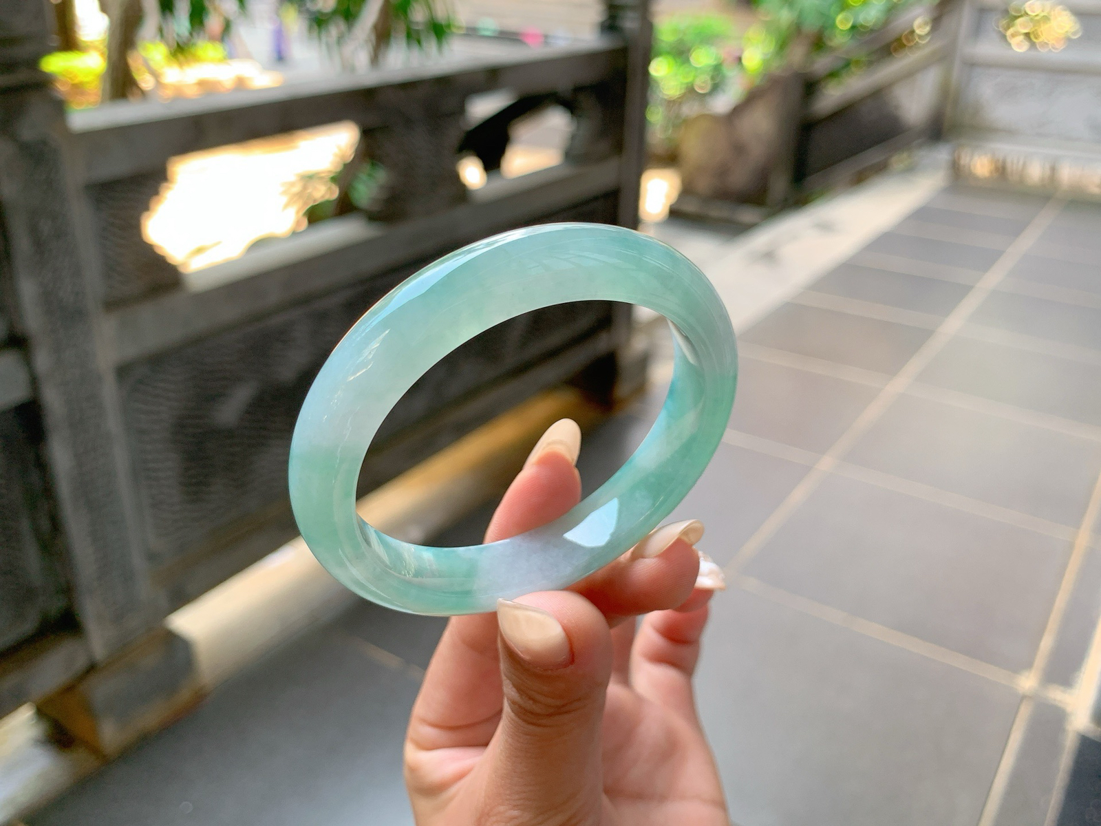 ｜55圈口
冰蓝晴，种好冰透透，局部有点点棉，