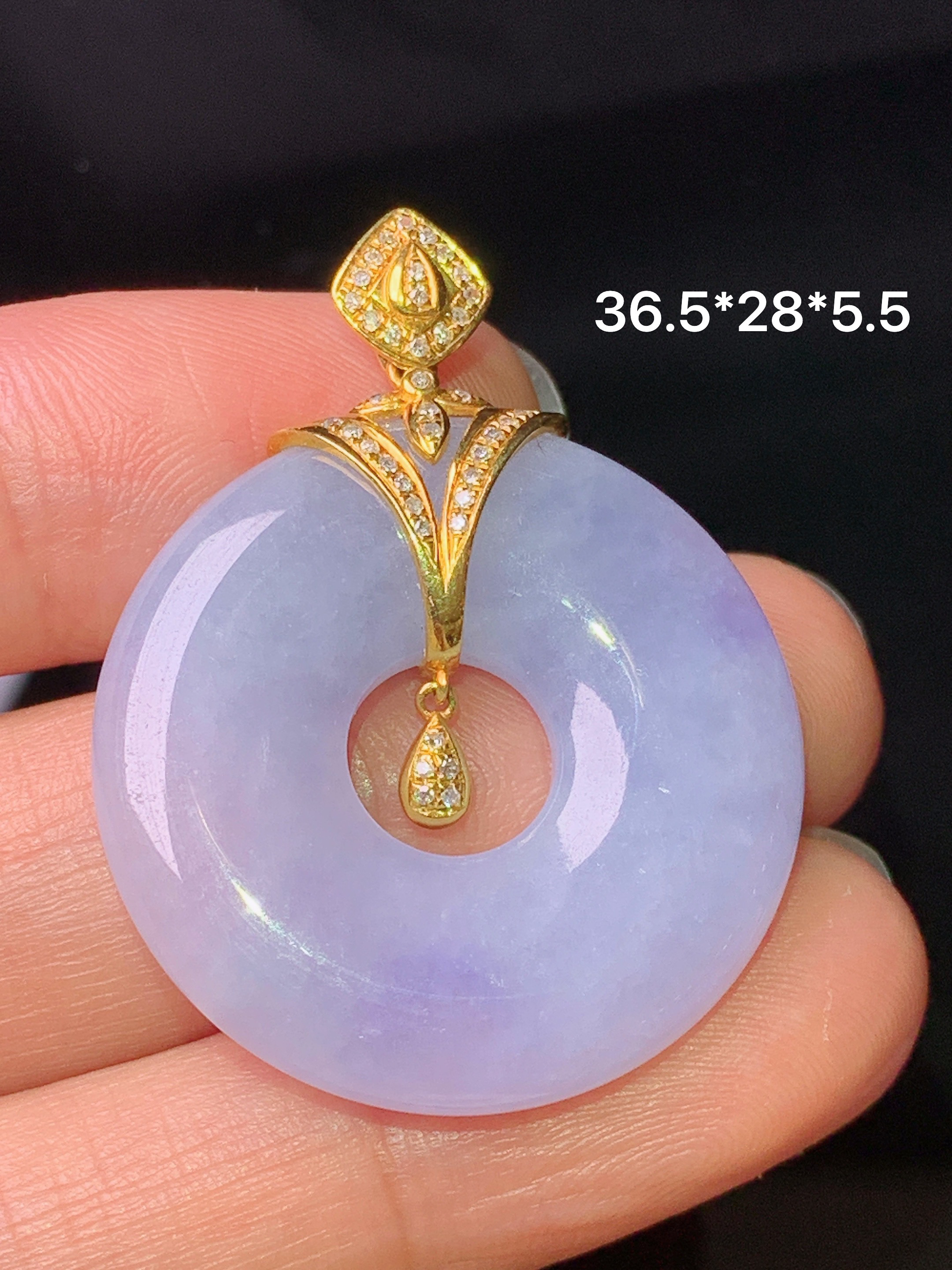 18k金钻镶嵌紫罗兰平安环吊坠 玉质细腻 色泽艳丽清新 水润亮眼 整体尺寸36.5*28*5.5j2