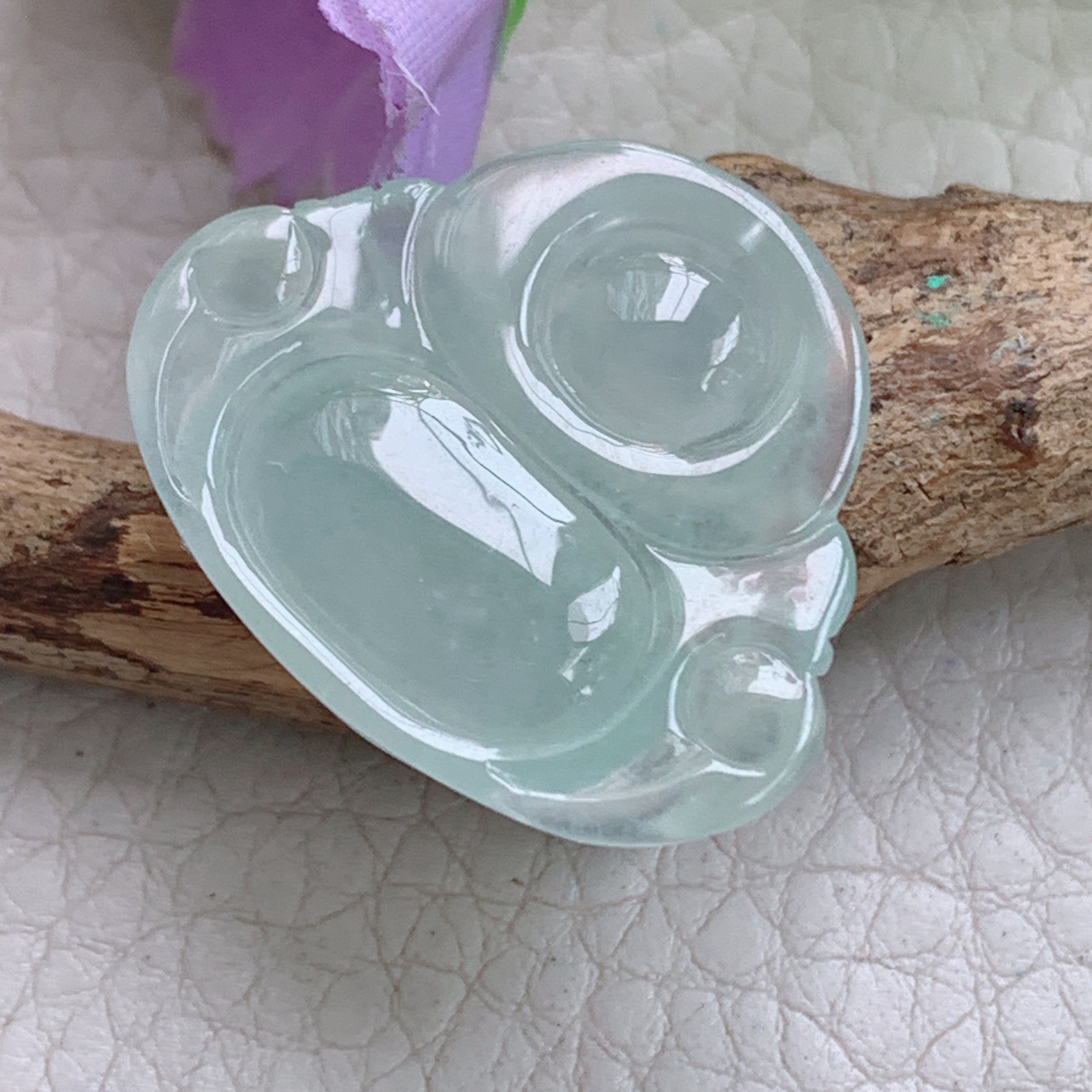 xo实拍23.8*29*6.6缅甸翡翠a货冰晴起光佛公 弥勒佛玉挂件 玉坠