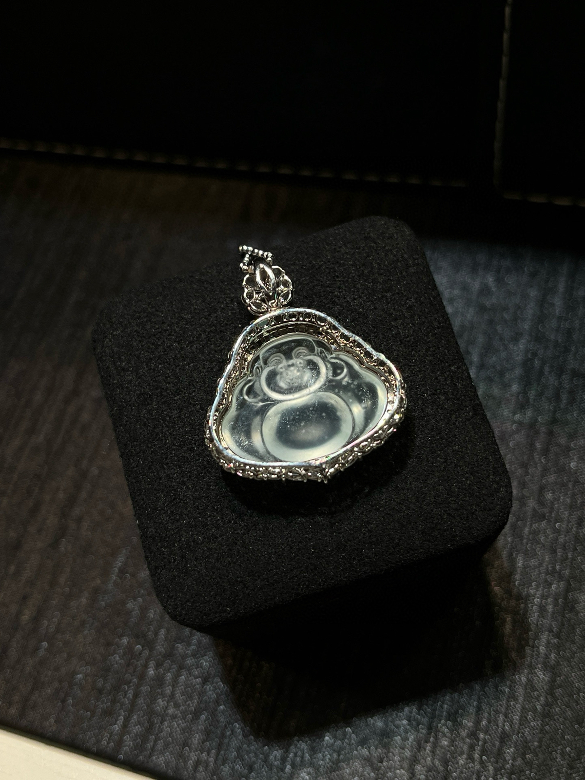 高冰起光大肚佛

冰透起光，纯净通透，笑口常开，大度容福，一念欢喜，万事顺遂