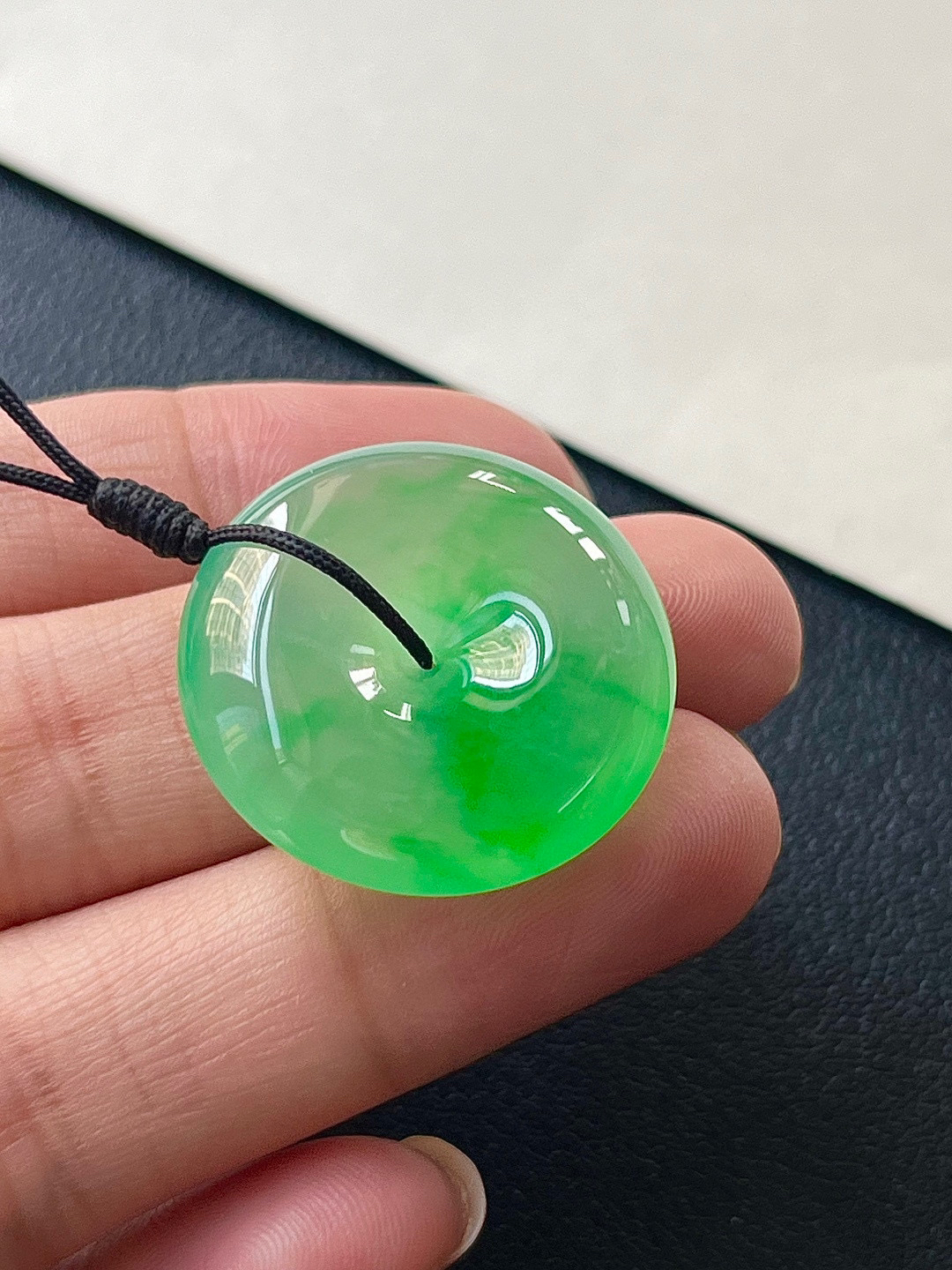 【平安扣】种老细腻，色阳浓郁起胶尺寸：25.3*8