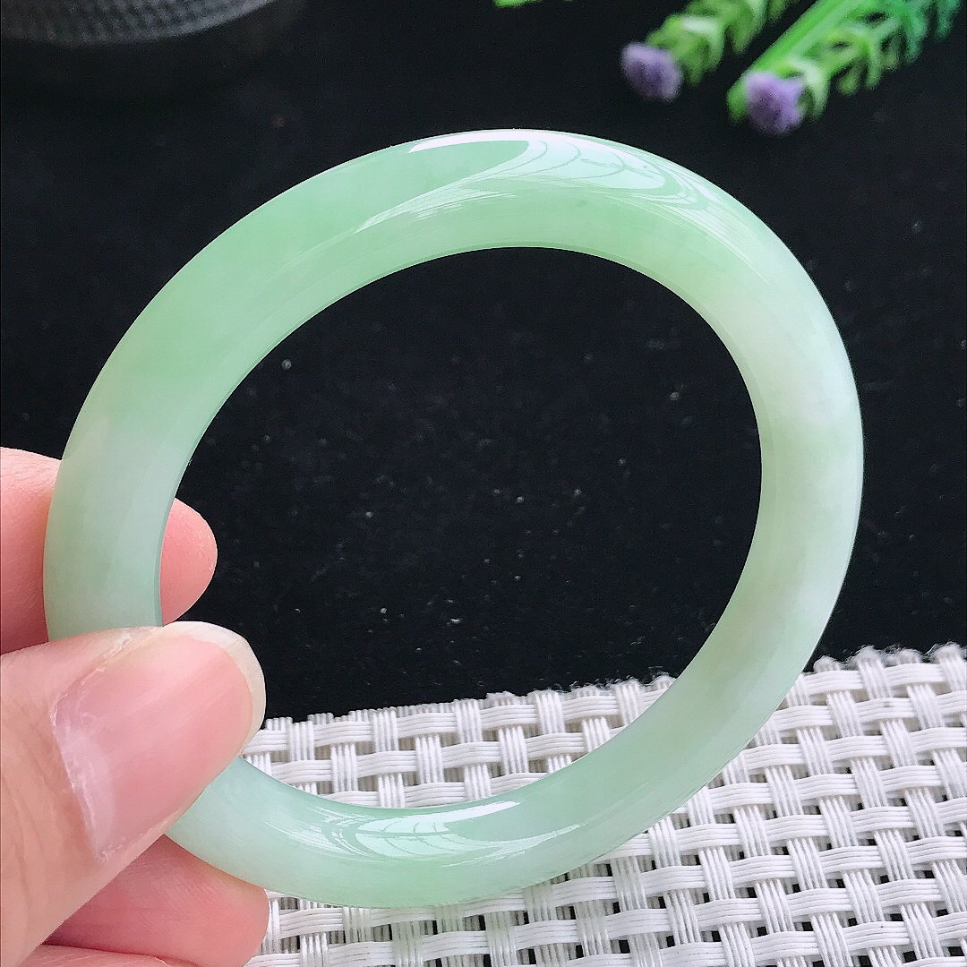 实拍A货翡翠53/8.5/8.9老坑精美冰晴绿圆条手镯玉镯手环