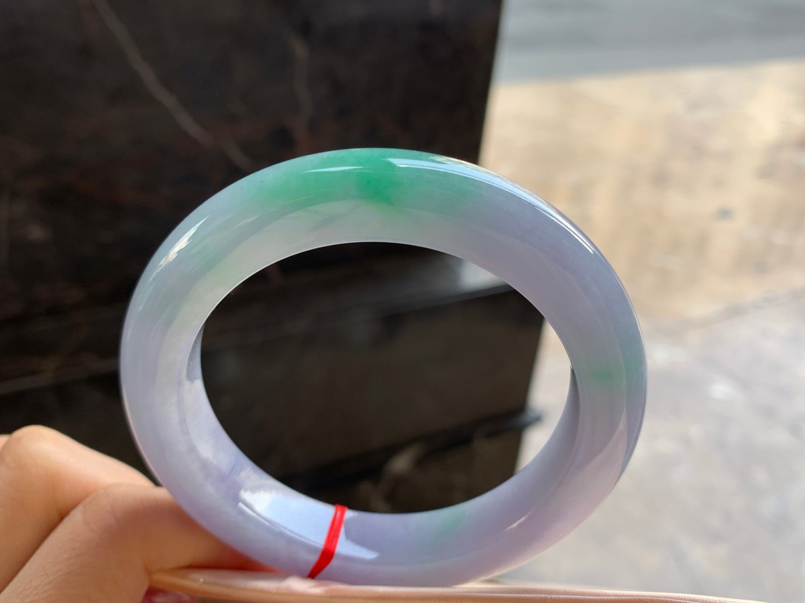 60-12.2-11

春带彩手镯^_^大圈 玉质温润