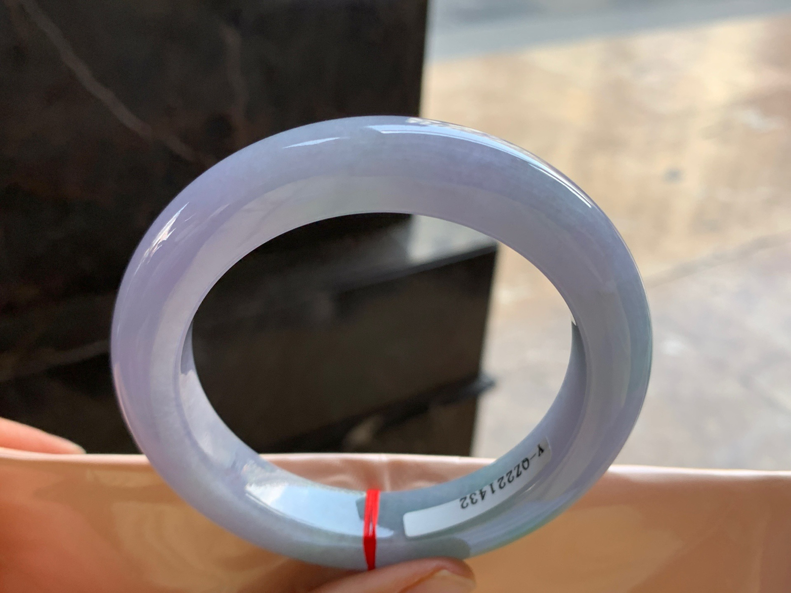 60-12.2-11

春带彩手镯^_^大圈 玉质温润