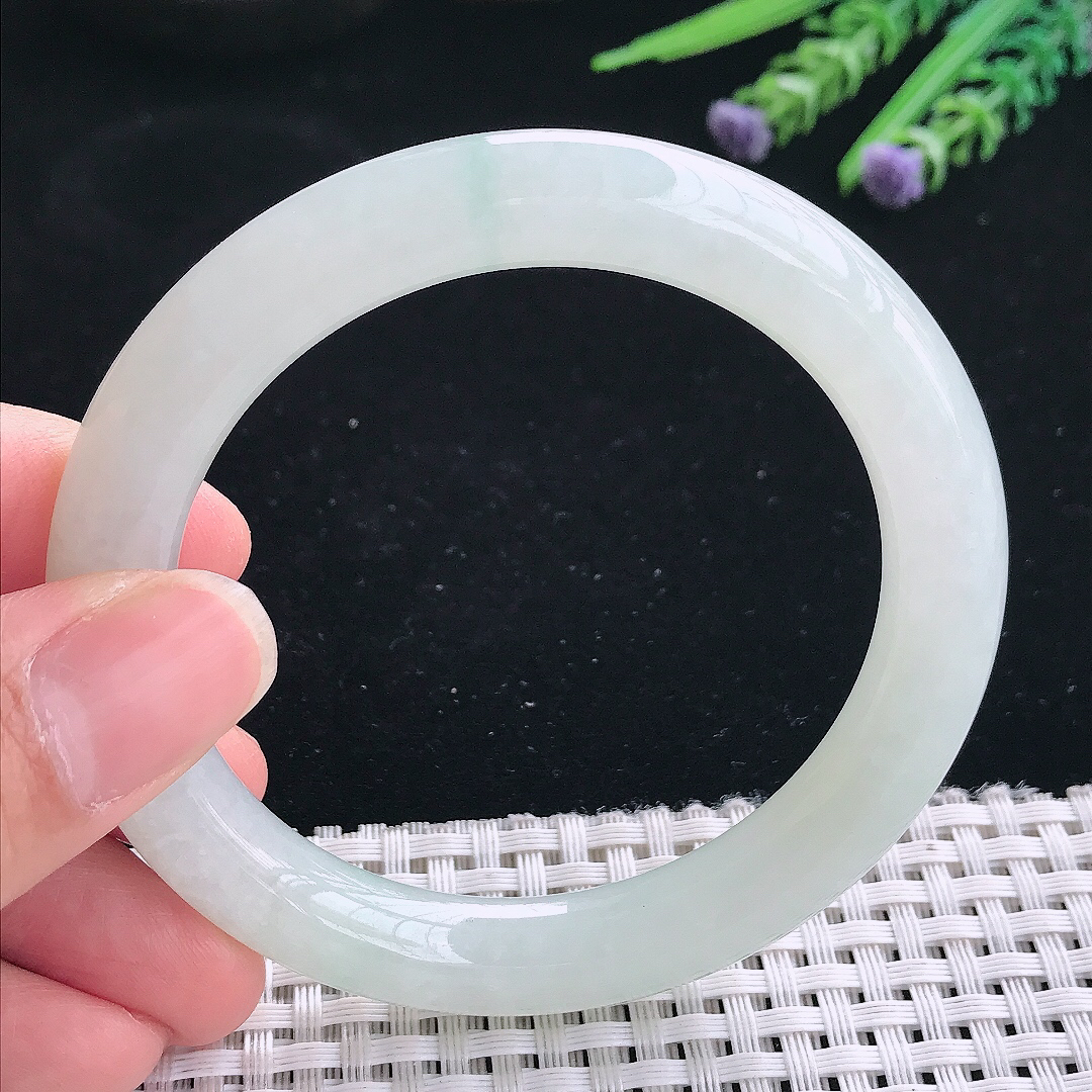 实拍A货翡翠56.3/9.5/9.7老坑冰润起胶白月光圆条手镯玉镯手环