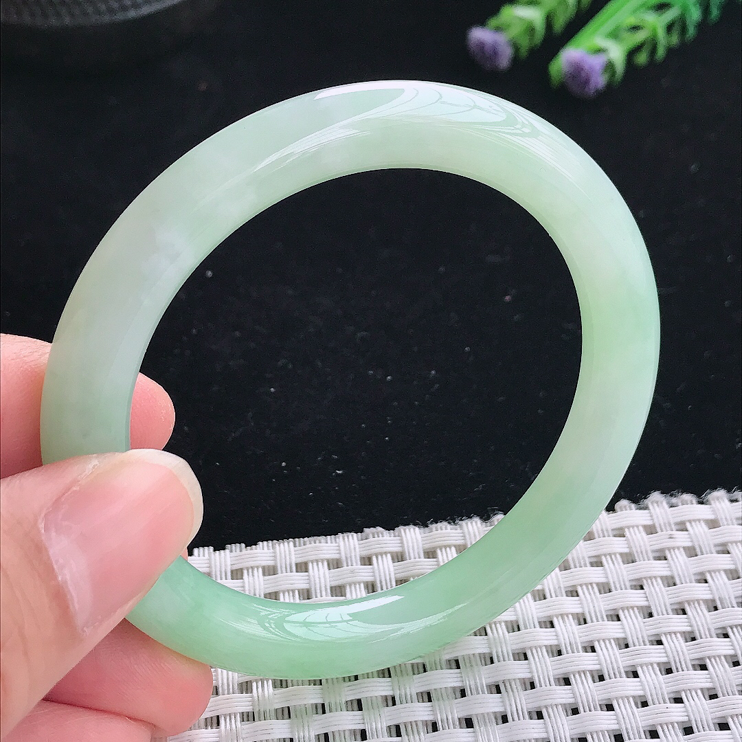 实拍A货翡翠53/8.5/8.9老坑精美冰晴绿圆条手镯玉镯手环