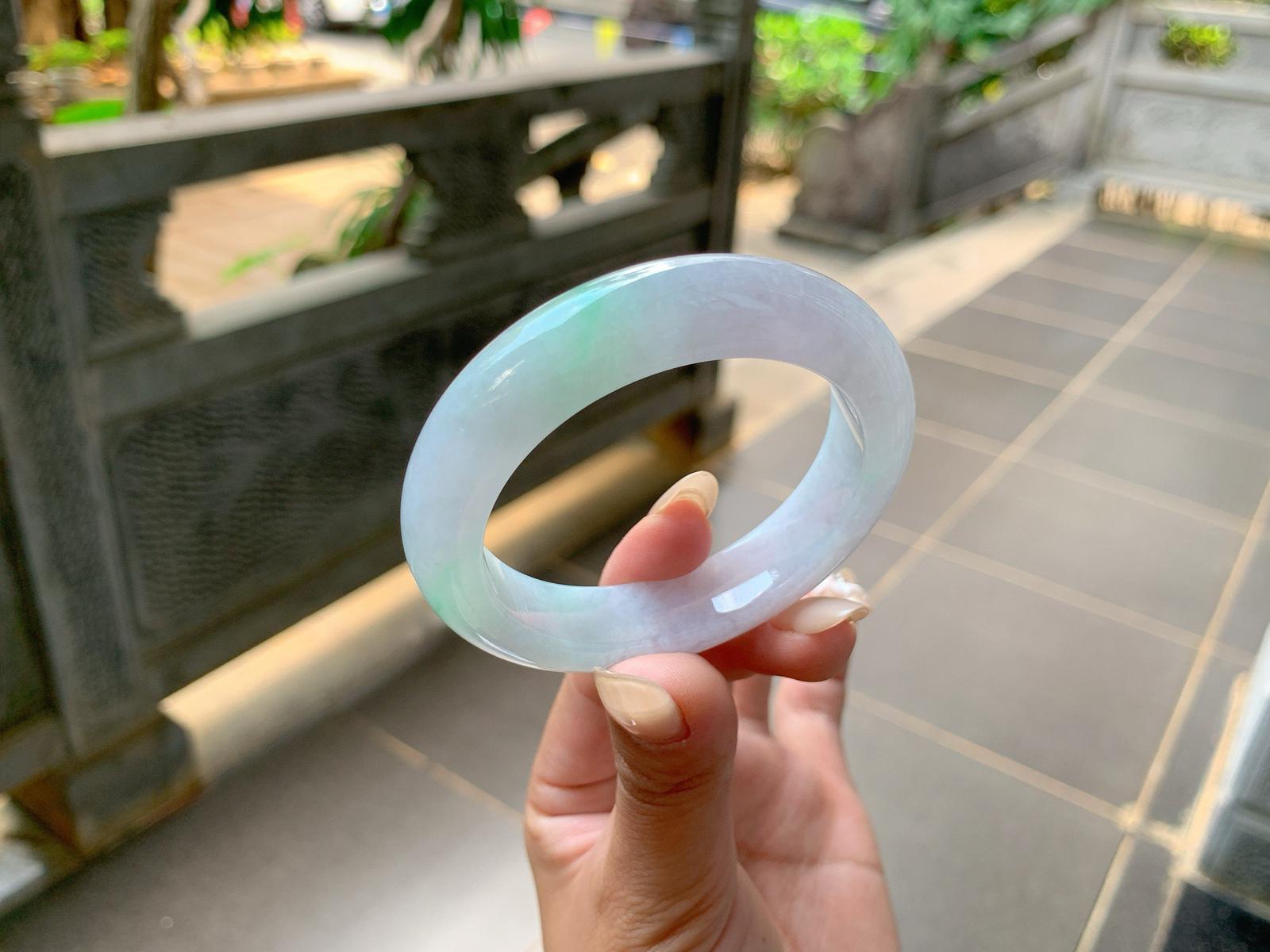 ｜51圈口
冰春底，飘金丝绿，淡淡的春彩感，颜色仙仙的，娇嫩可爱小巧玲珑，