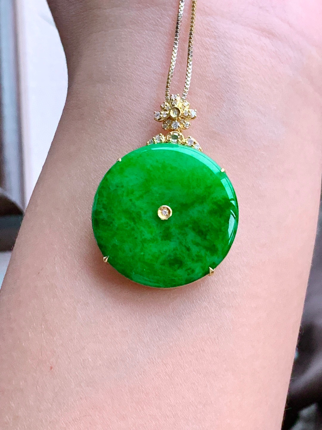 冰阳绿平安扣飘花平安扣吊坠  
【整体】37-27-5.7
【裸石】27-2.5