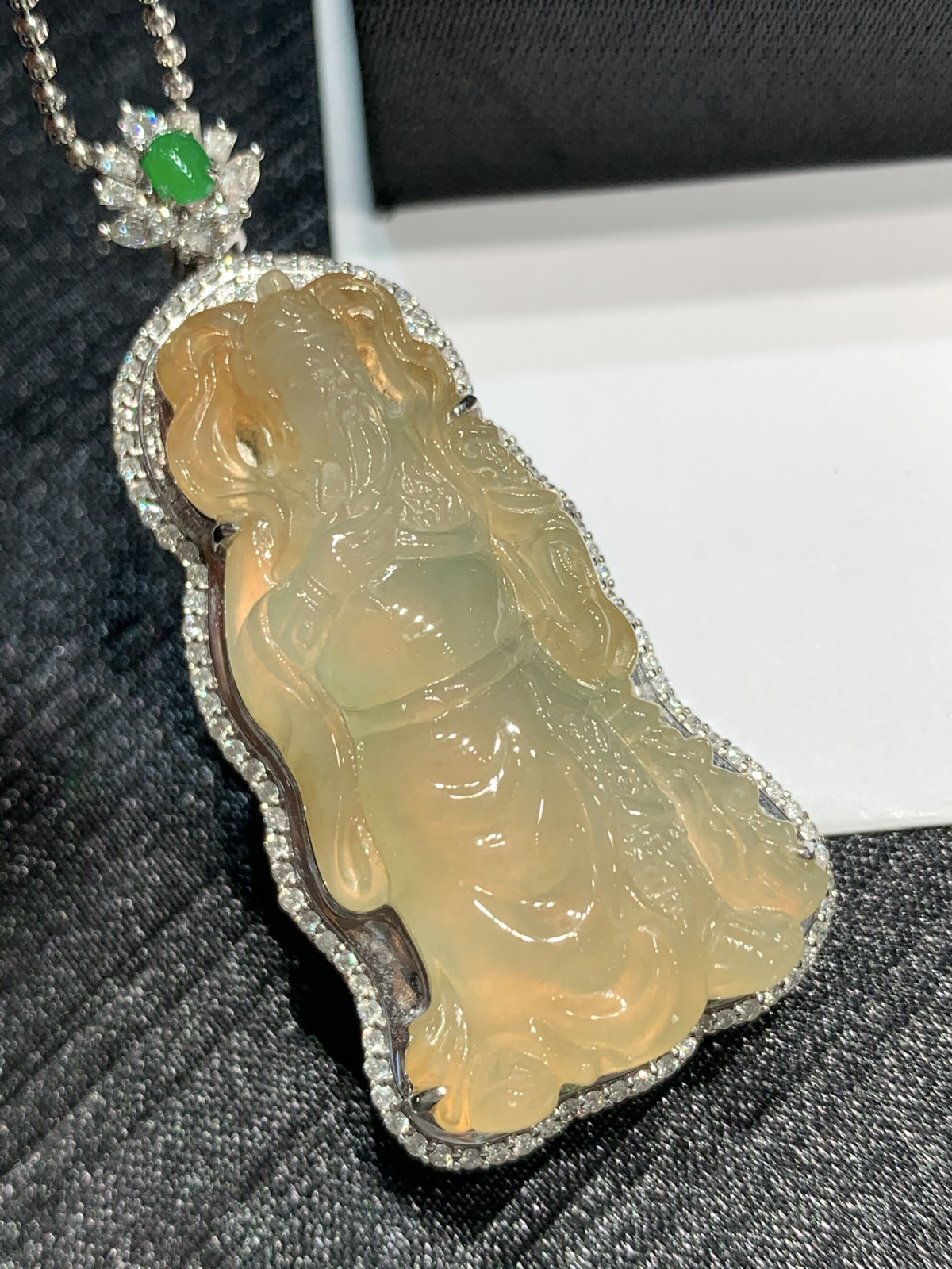 冰种黄翡关公，武财神~