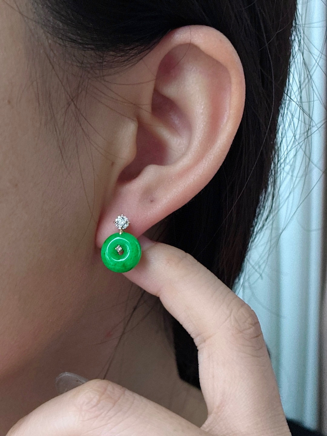 冰阳绿平安扣耳钉
【整体】15.2
【裸石】10.6-5.3