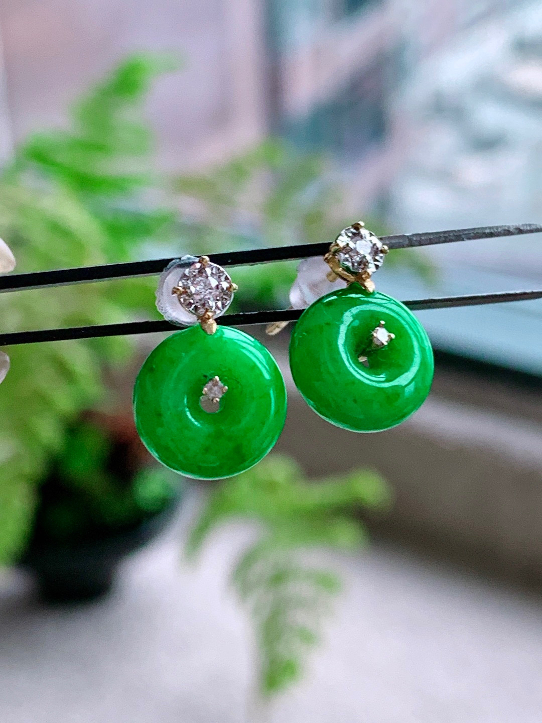 冰阳绿平安扣耳钉
【整体】15.2
【裸石】10.6-5.3