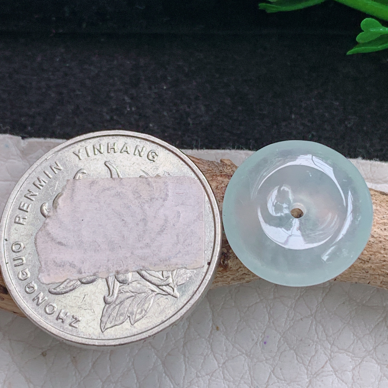 xo实拍19*6缅甸翡翠冰种起光平安扣 玉扣玉挂件 玉坠