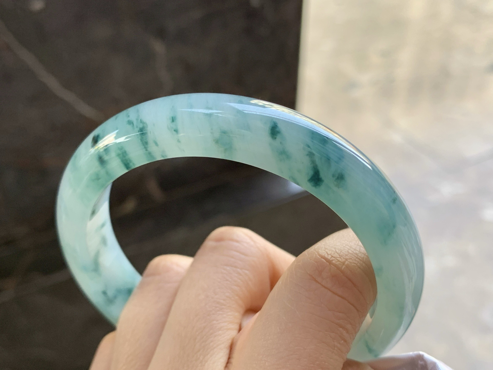 61.5-12.9-8.9

蓝花手镯^_^大圈 飘花灵韵