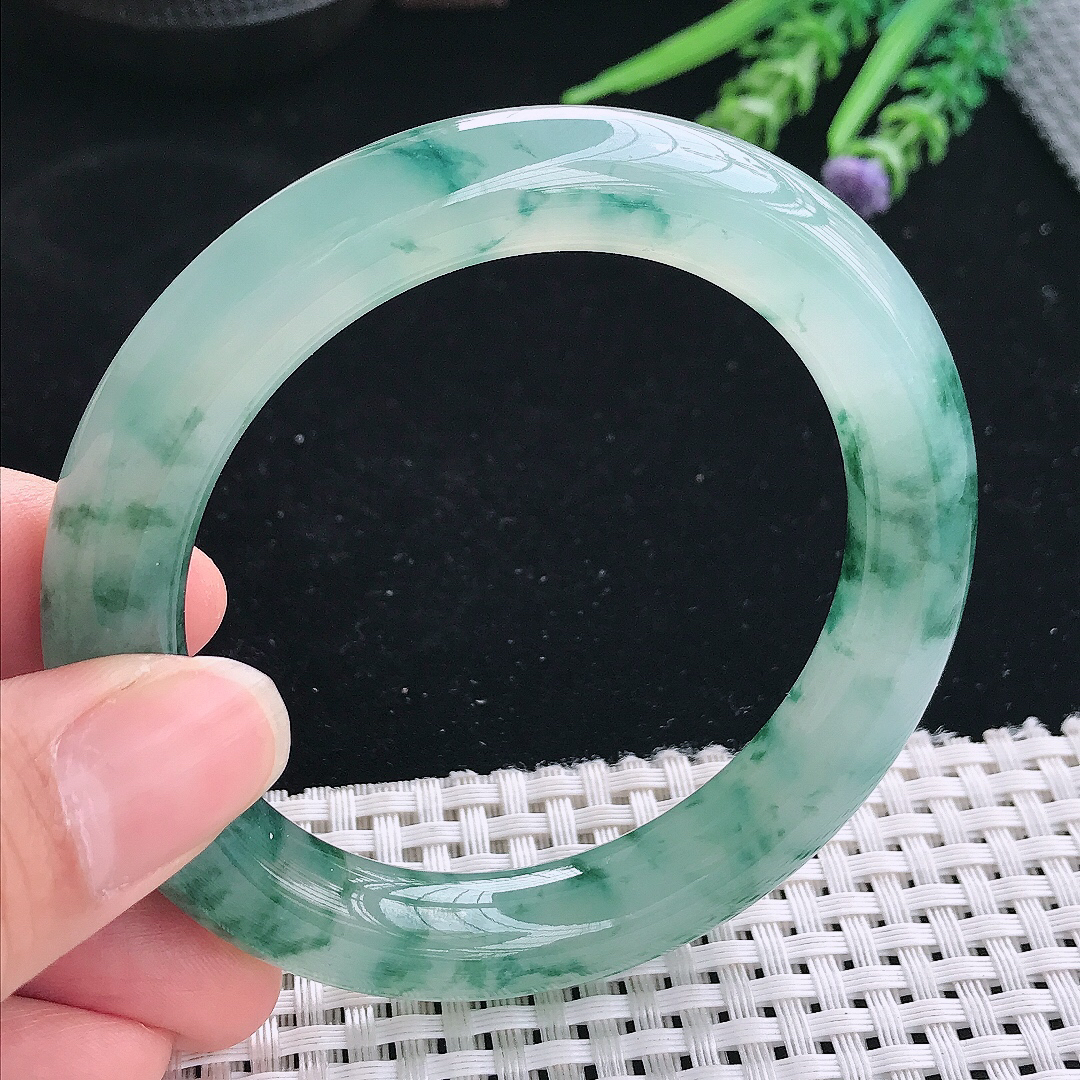 实拍A货翡翠56/10.8/10.6老坑冰胶果冻冰飘花圆条手镯玉镯手环珍藏佳品