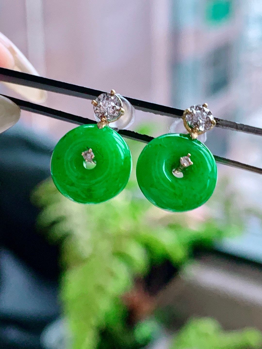 冰阳绿平安扣耳钉
【整体】15.2
【裸石】10.6-5.3