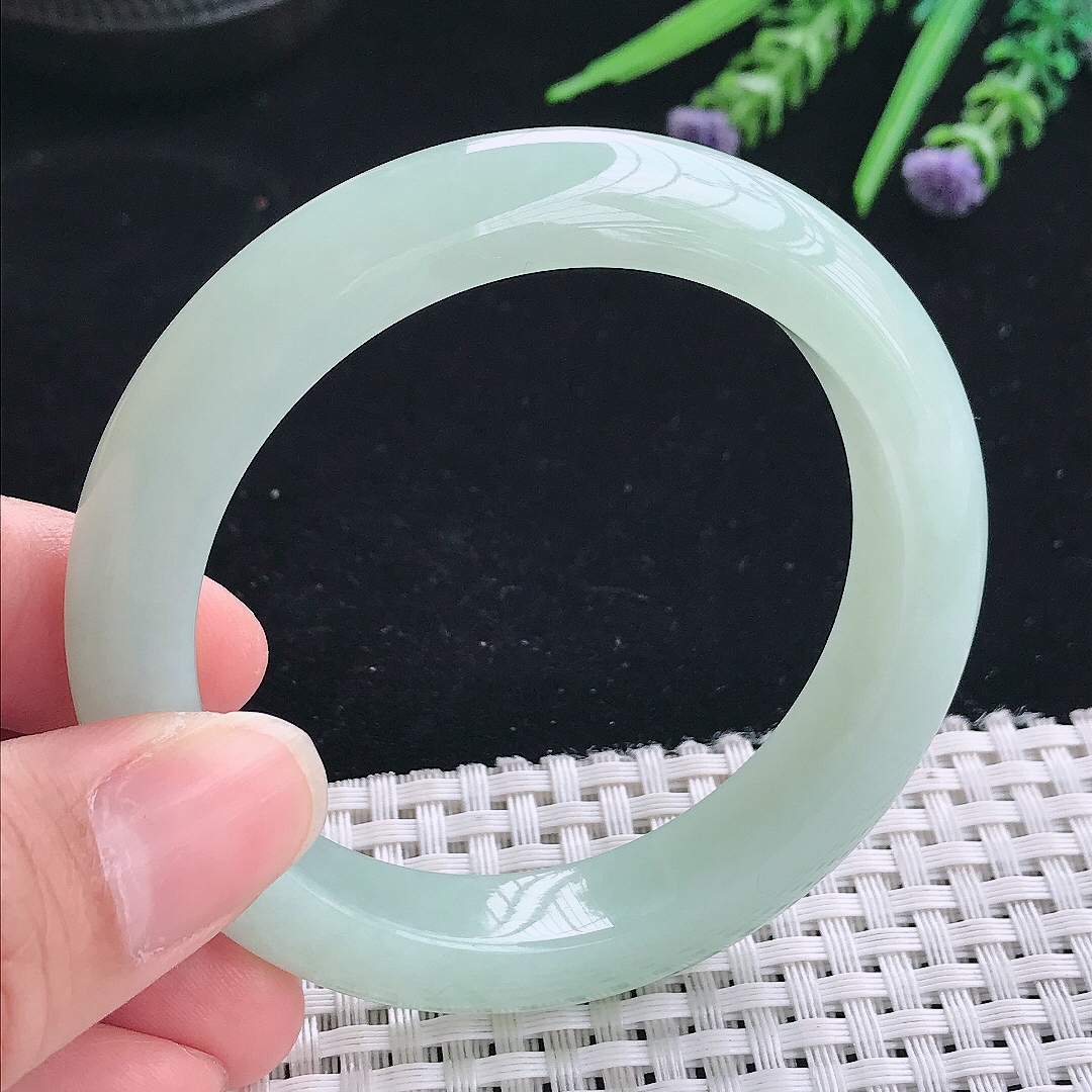 实拍A货翡翠54.5/11.6/9老坑秀气冰润冰晴绿手镯玉镯手环