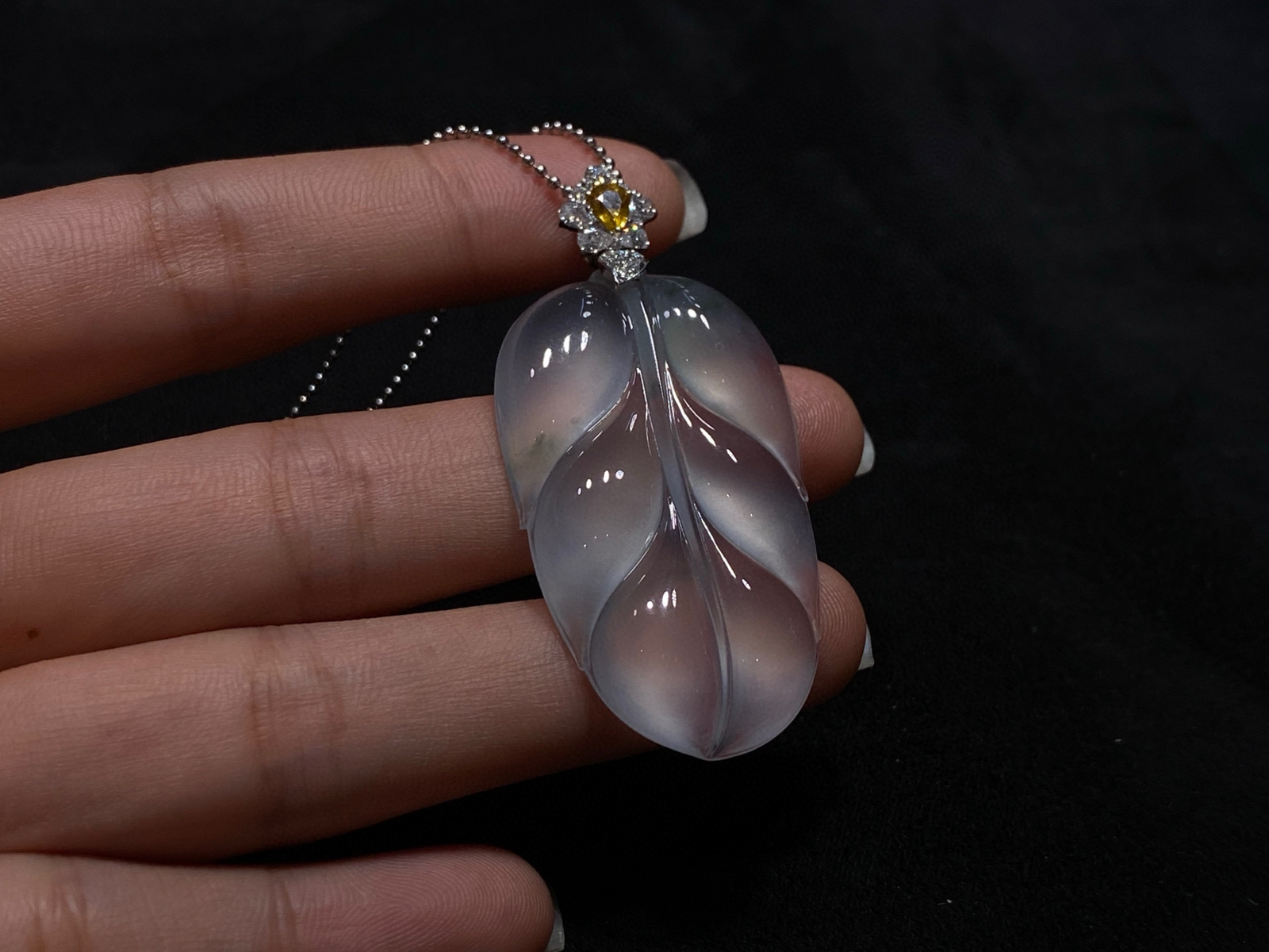 🤍冰飘花·叶子

这抹清透，太戳心了