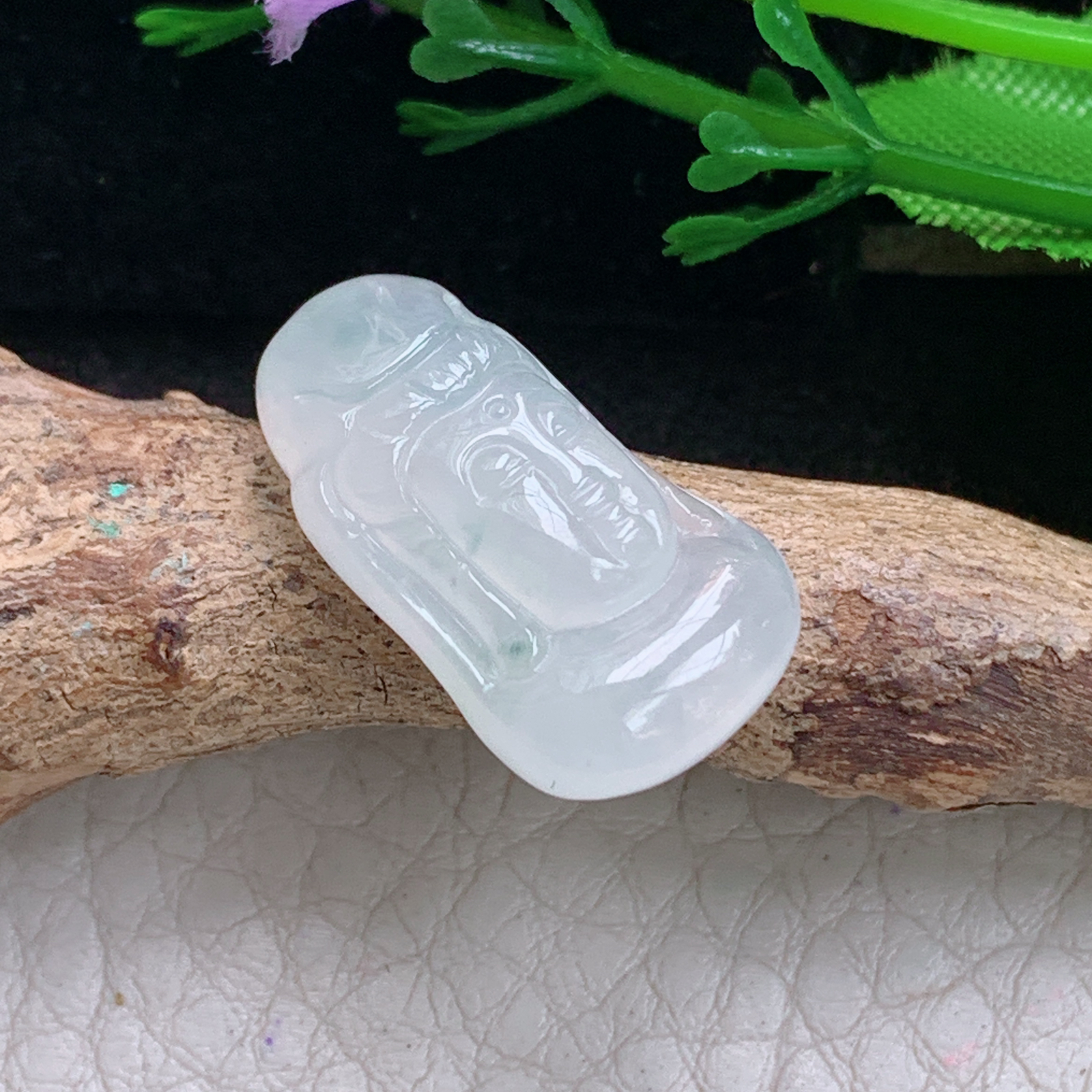 xo实拍22*12.5*6缅甸翡翠冰种起光观音首 观音头玉挂件 玉坠