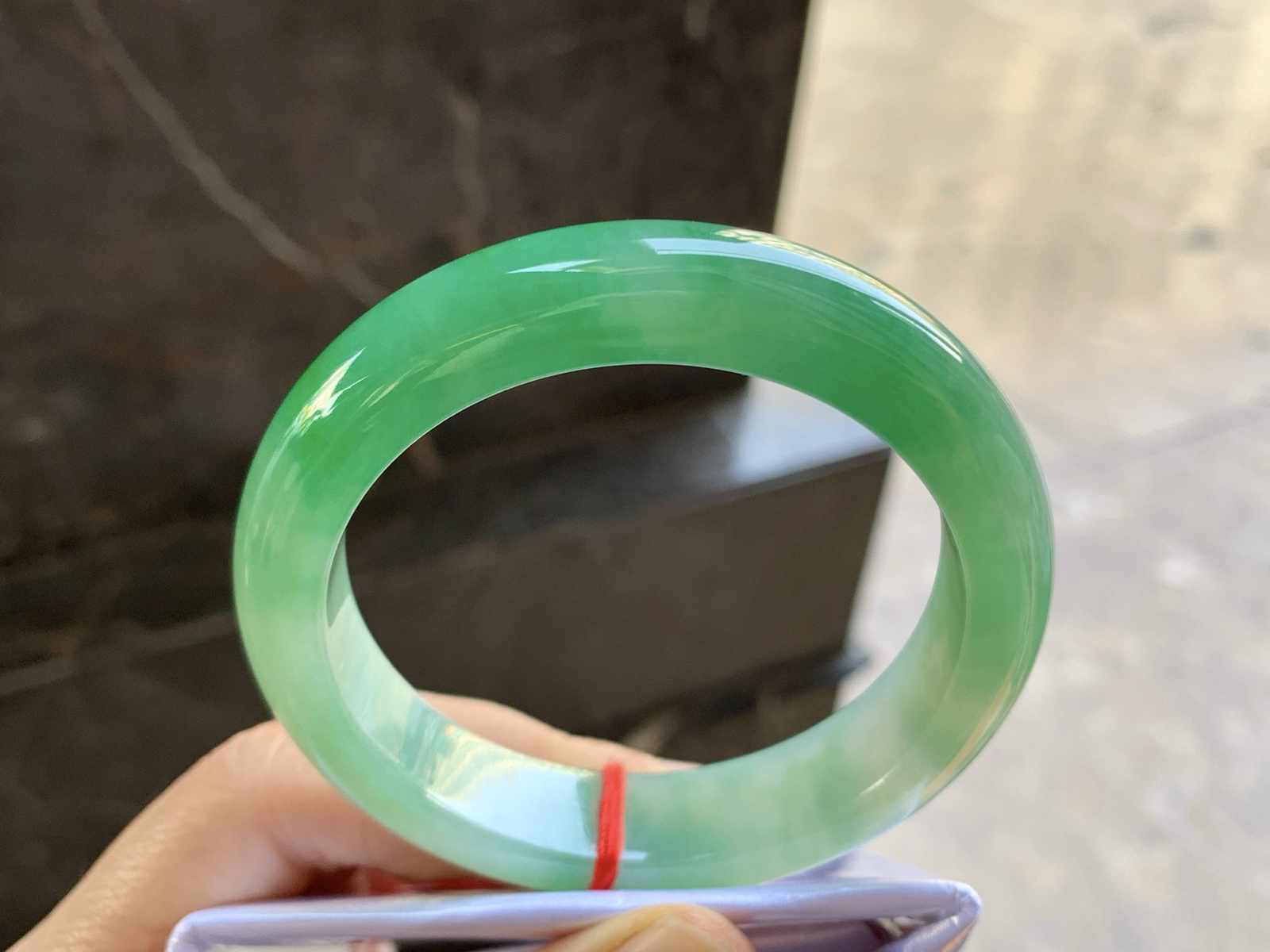 55-12.9-8.6

绿色手镯^_^鲜艳