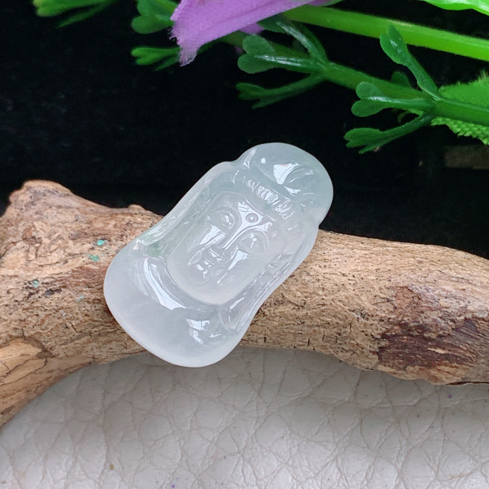 xo实拍22*12.5*6缅甸翡翠冰种起光观音首 观音头玉挂件 玉坠