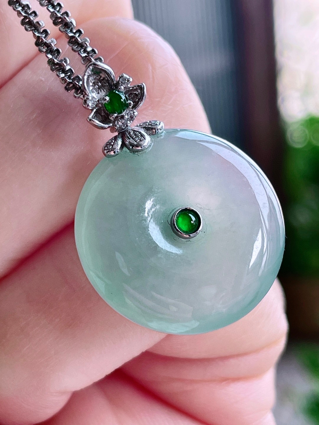 冰晴水平安扣吊坠  

整体28.5-21-6.4