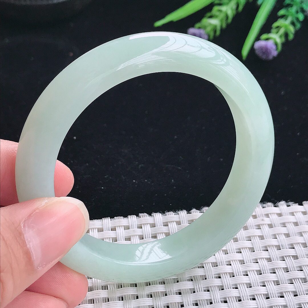 实拍A货翡翠54.5/11.6/9老坑秀气冰润冰晴绿手镯玉镯手环