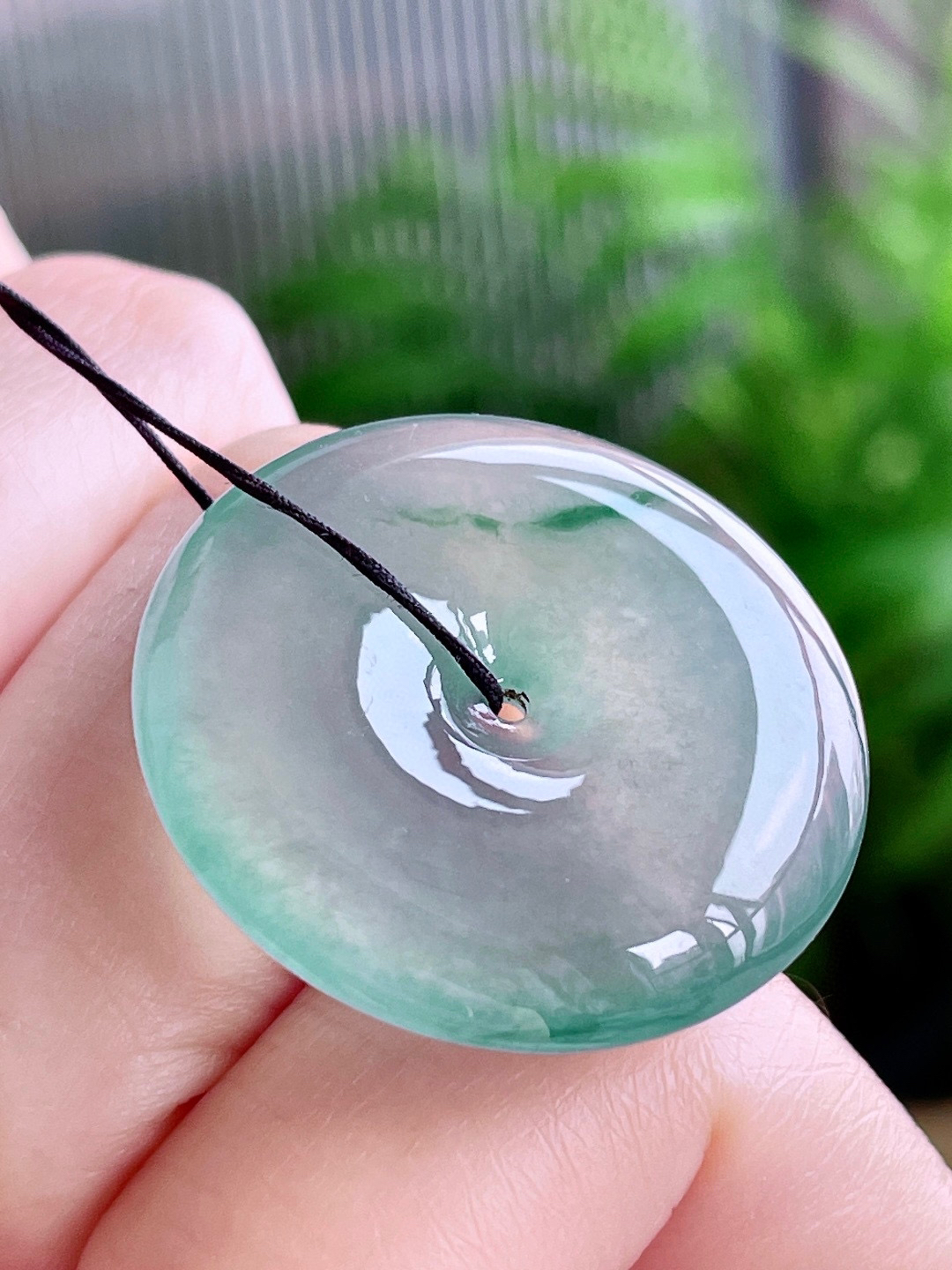 冰飘花平安扣吊坠
27.7-5.6