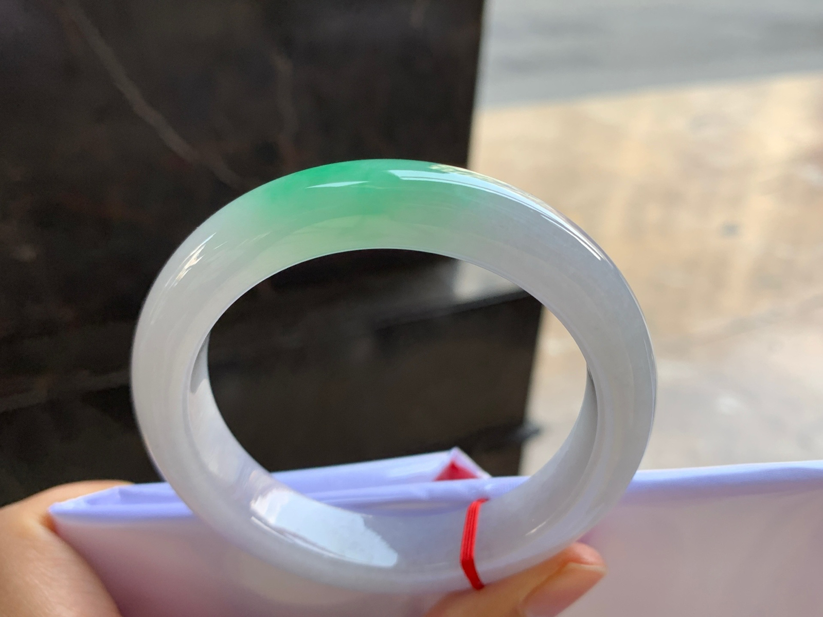 56-12.6-9

飘绿手镯^_^色阳 细腻