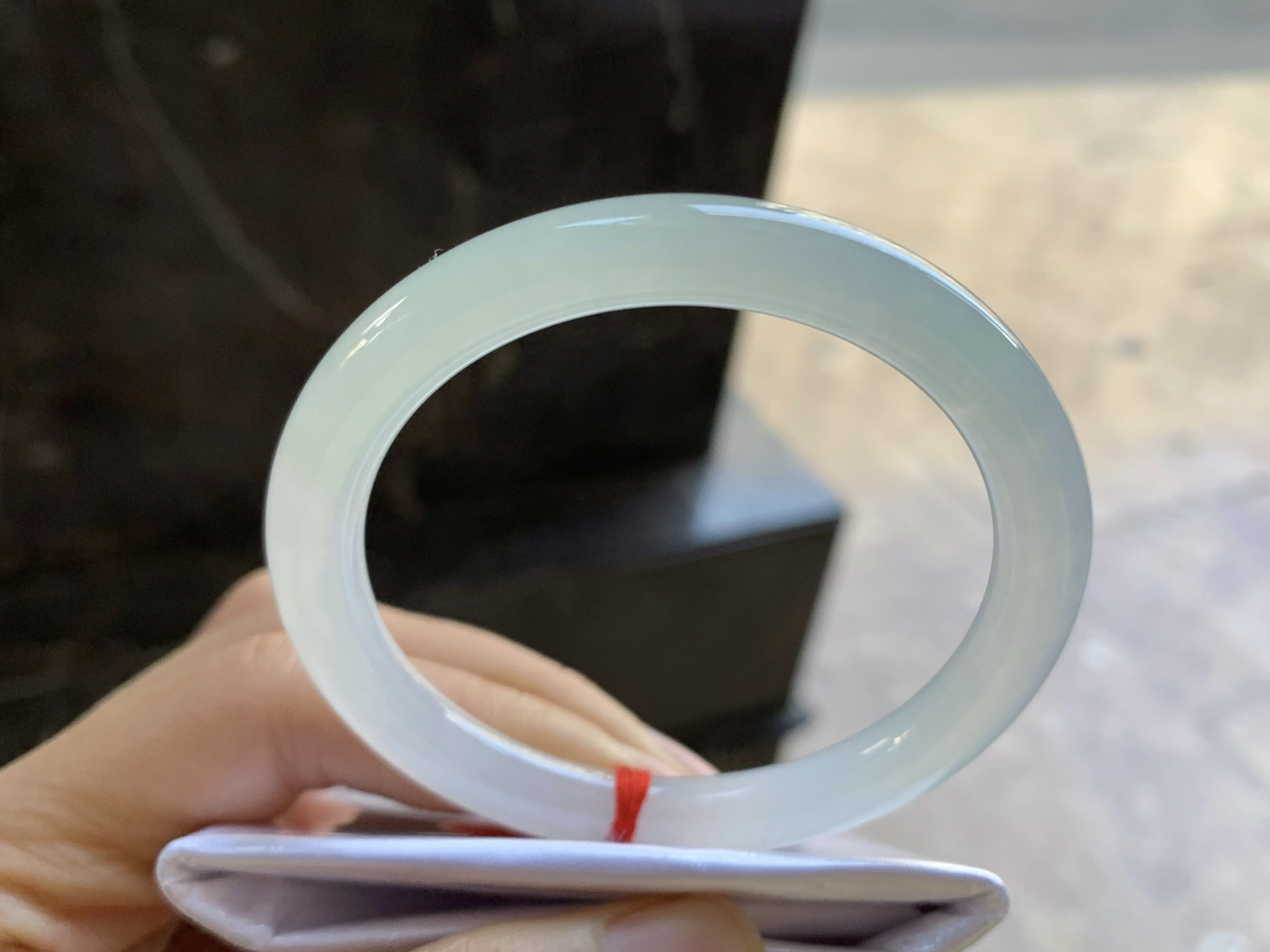 53-7.8

晴底圆条手镯^_^清新