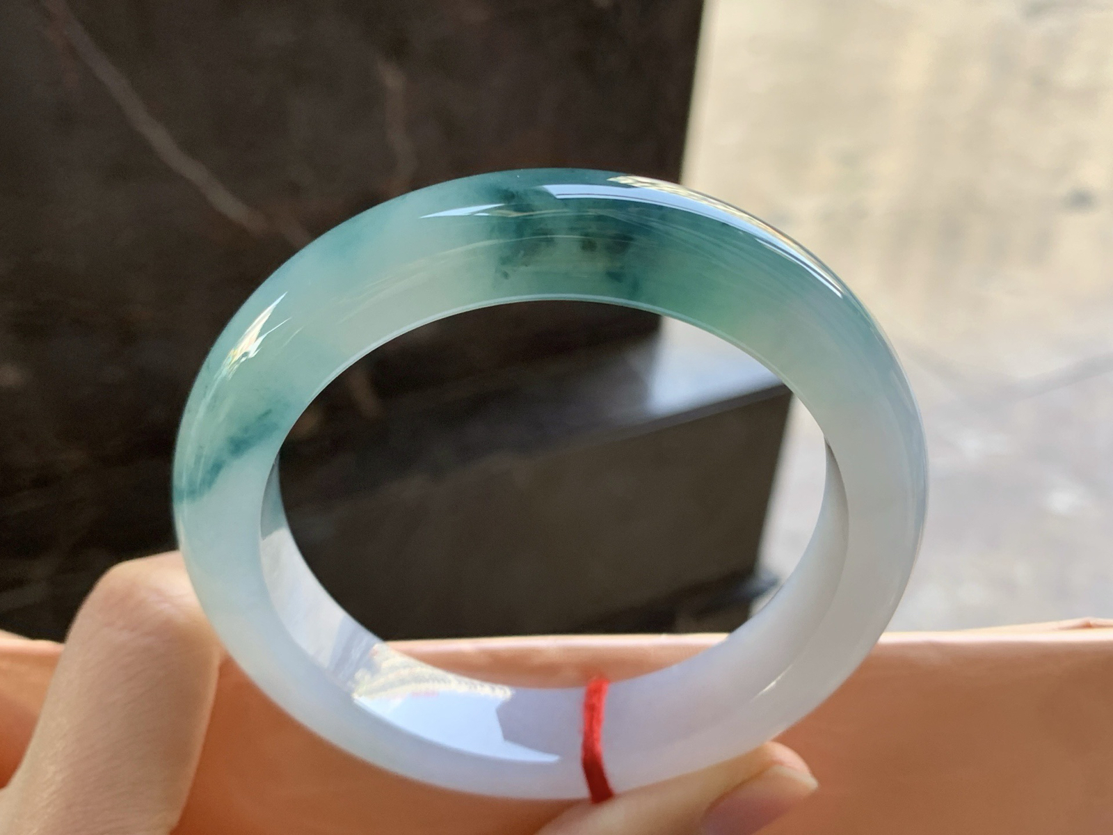 59-13-10

蓝花手镯^_^鲜艳 玉质温润