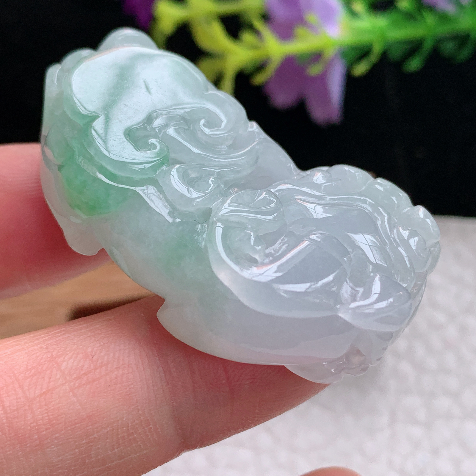 xo实拍44.8*23.5*12.2缅甸翡翠a货冰飘绿霸王貔貅 玉皮休挂件 玉坠