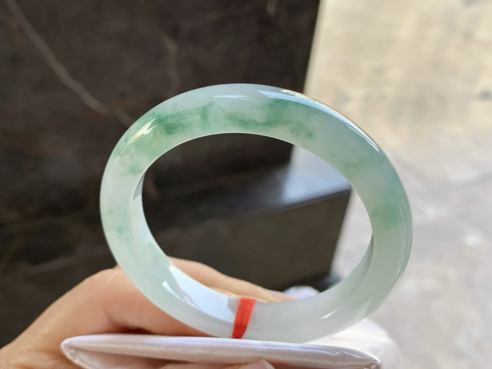 51-10-7.8

飘花手镯^_^清新细腻