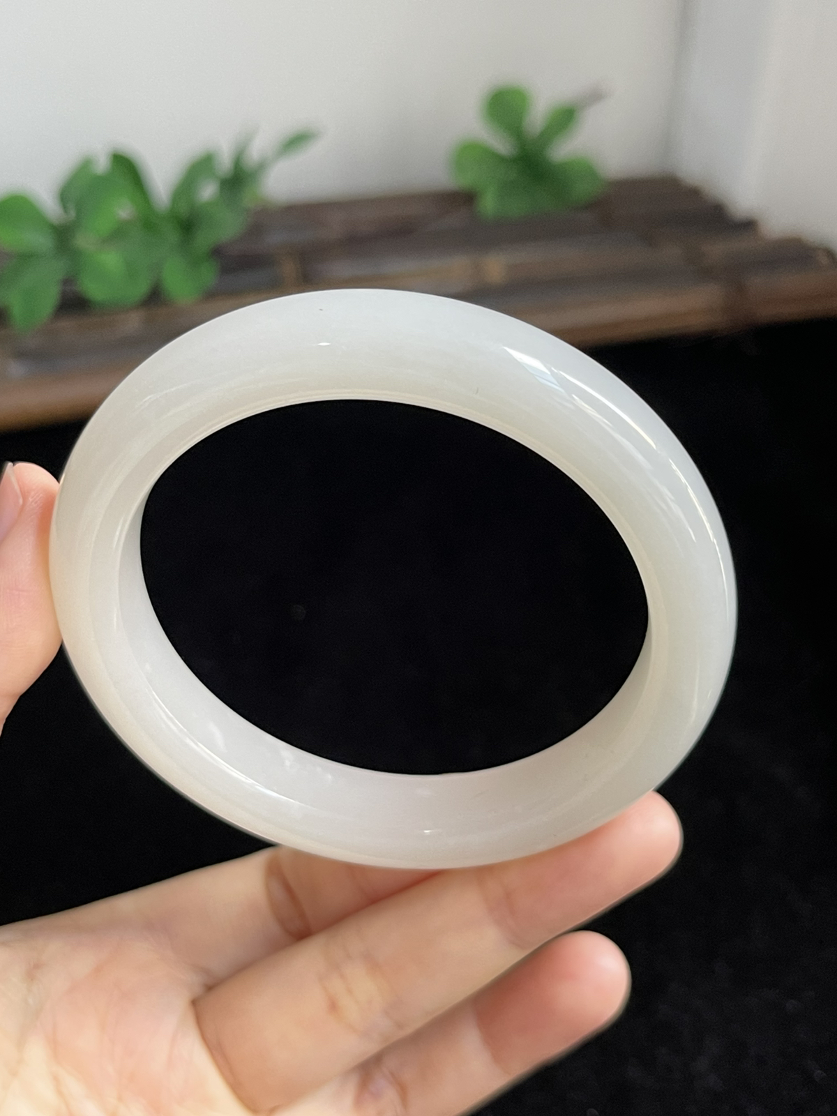 正圈58圈口，和田玉手镯