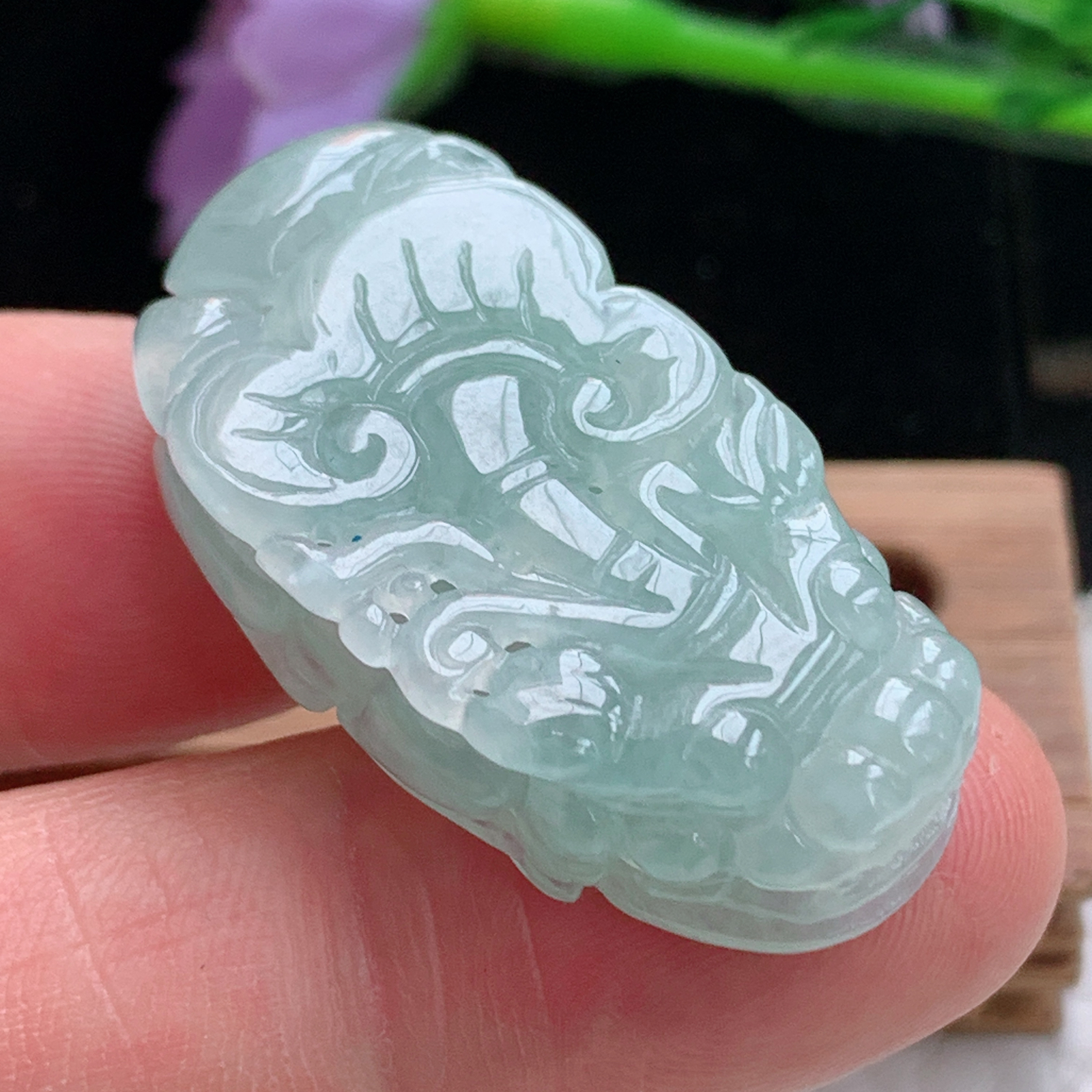 xo实拍33*17.5*9缅甸翡翠a货冰绿皮休 貔貅玉挂件 玉坠