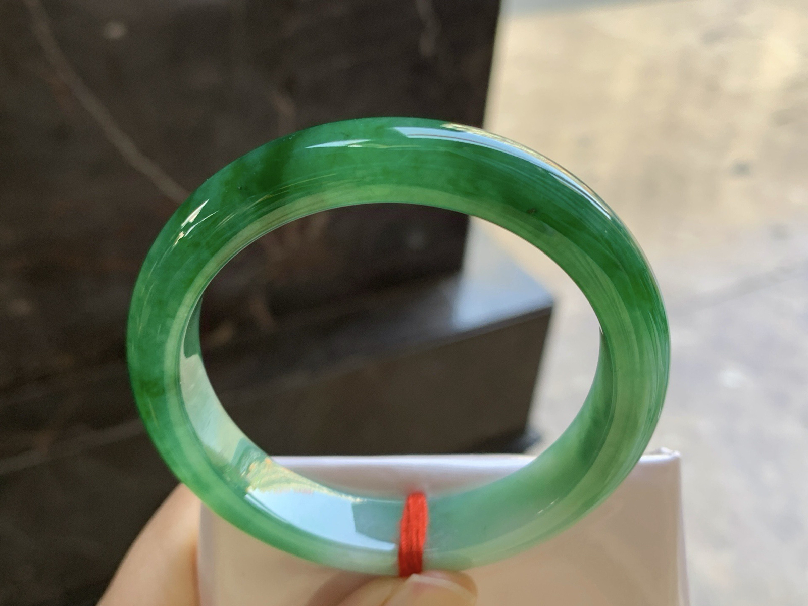 53.5-11.2-8

浓绿色手镯^_^鲜艳 浓郁