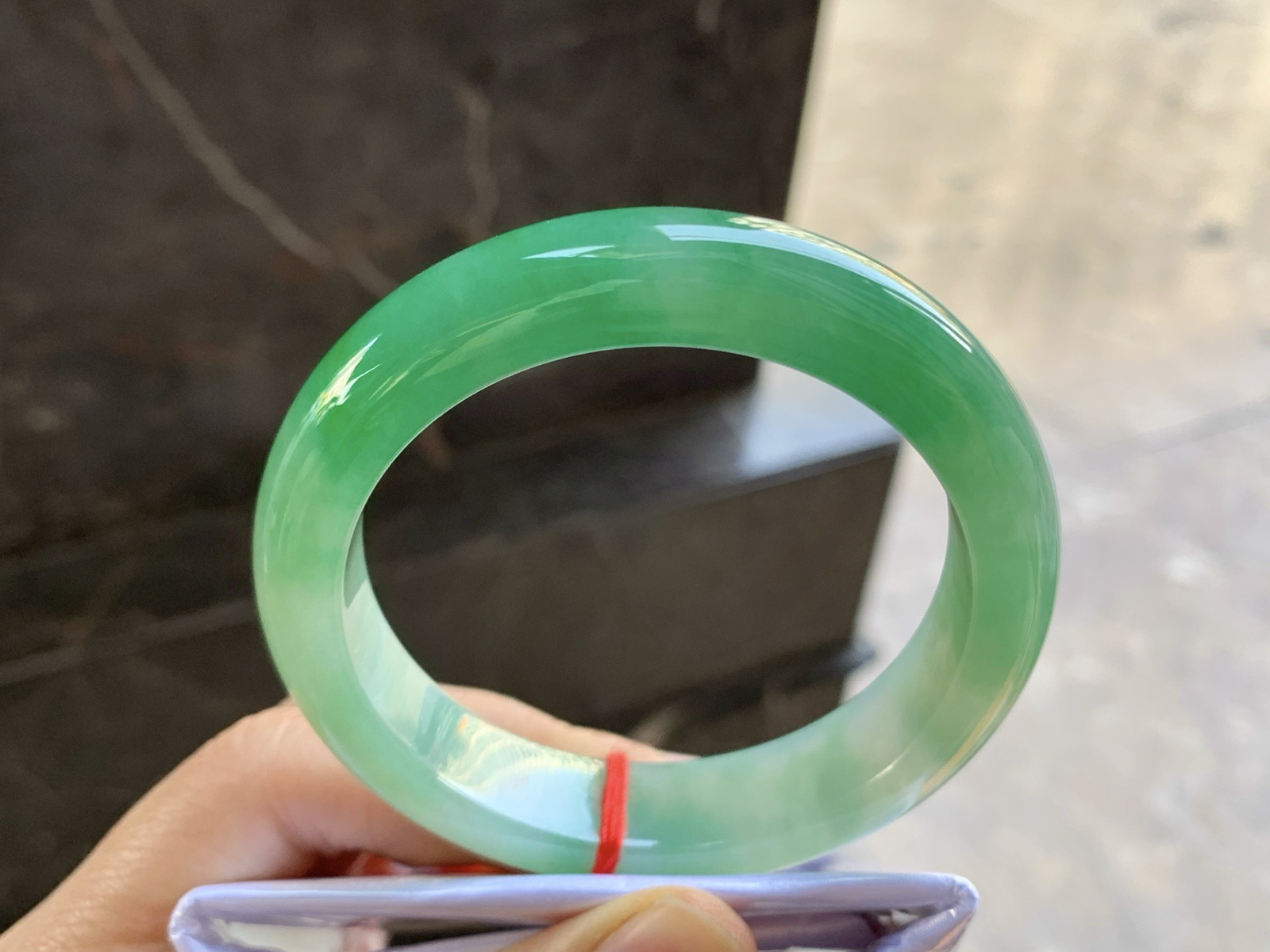 55-12.9-8.6

绿色手镯^_^鲜艳