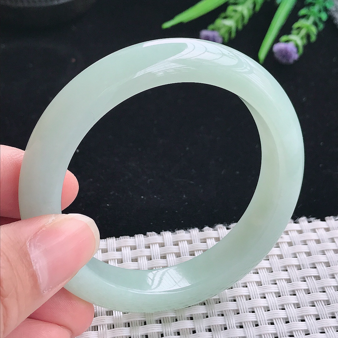 实拍A货翡翠54.5/11.6/9老坑秀气冰润冰晴绿手镯玉镯手环