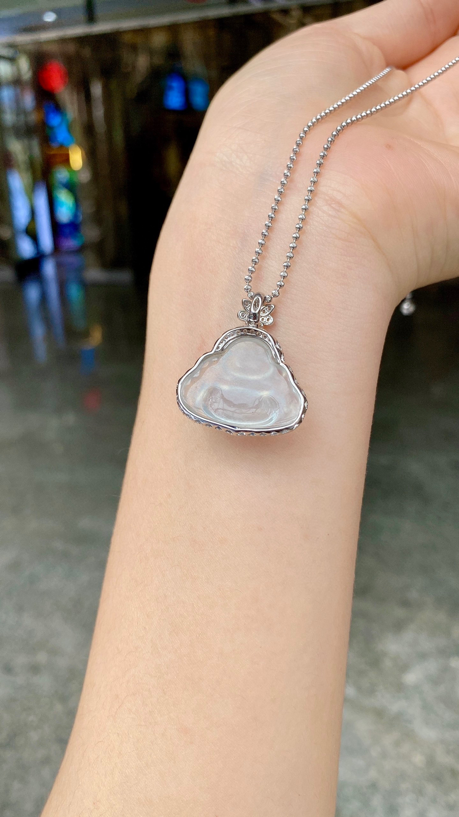 自然‮ 光‬‎· 冰胶佛公吊坠
18K · 整：27‮3.‬‎*24.2*7‮3.‬‎mm
          裸：17‮2.‬‎*24‮2.‬‎*‮.4‬‎3mm