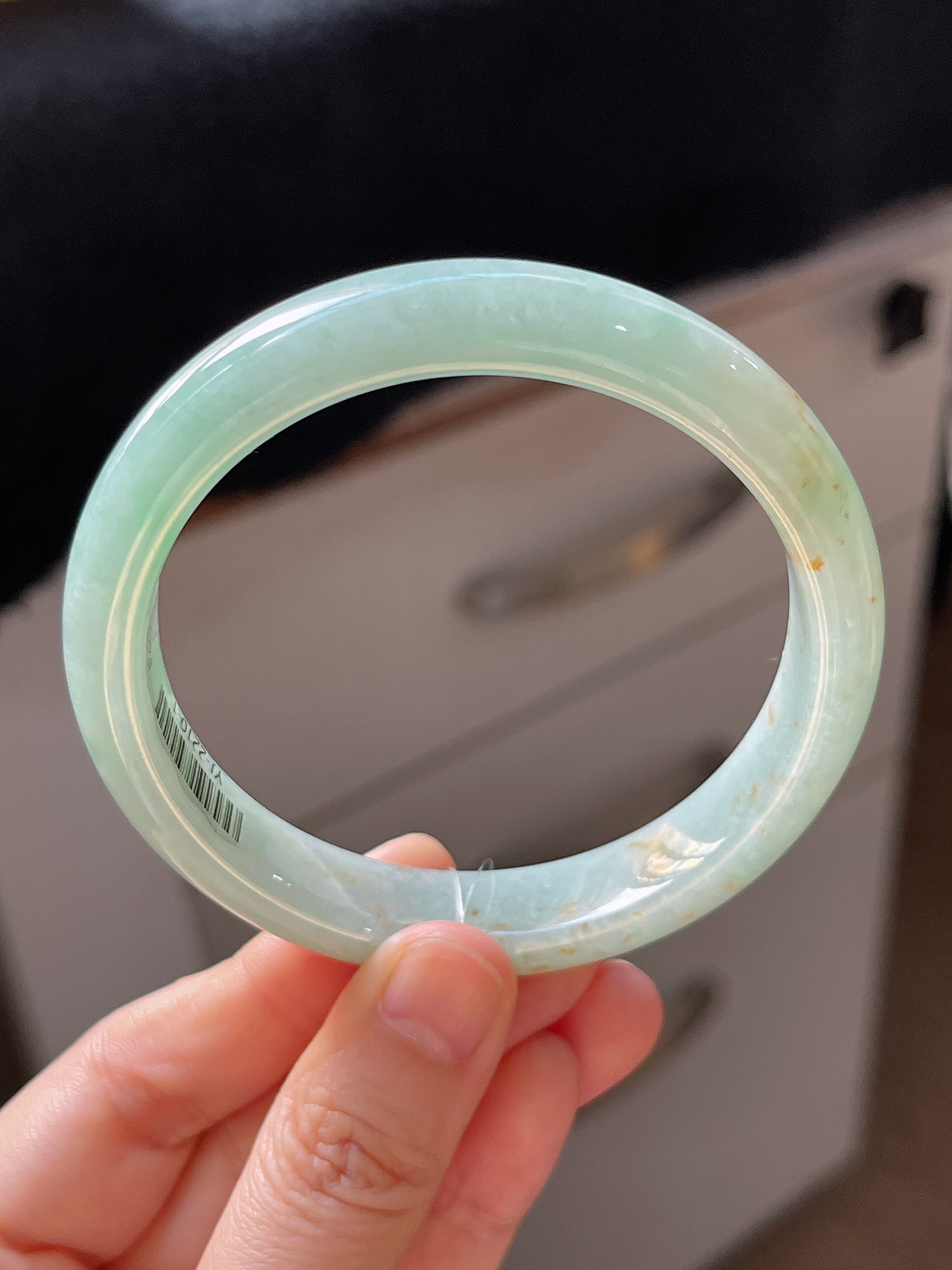 正圈59.3圈口，翡翠糯化种浅绿色手镯