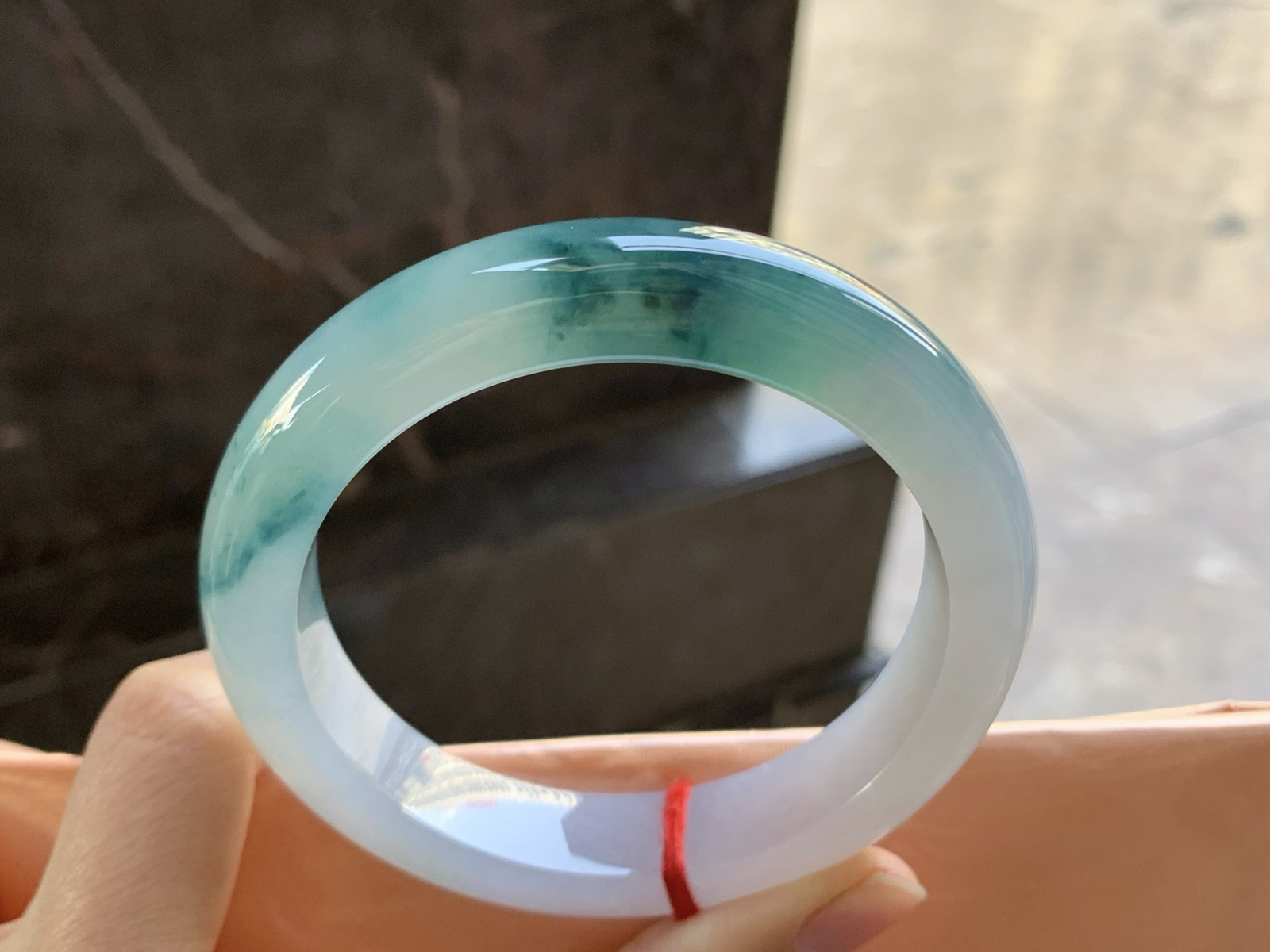 59-13-10

蓝花手镯^_^鲜艳 玉质温润