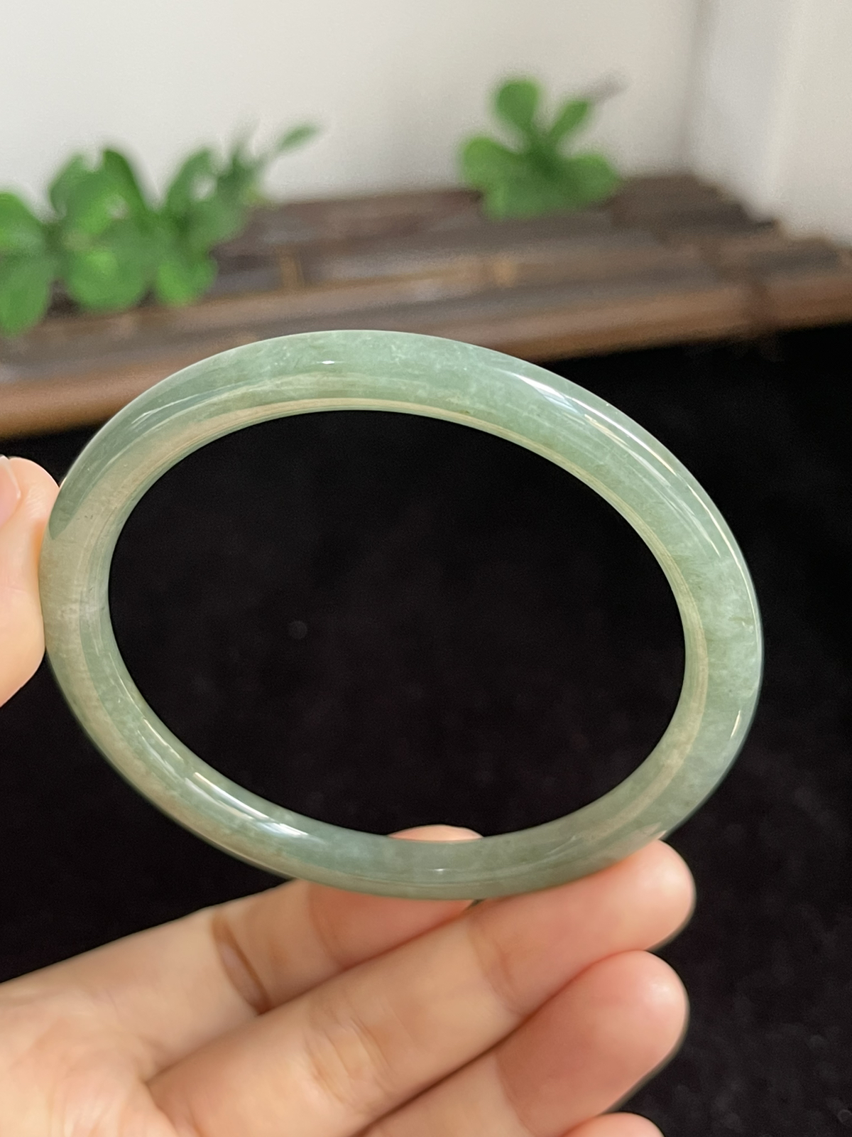 圆镯59圈口，翡翠手镯