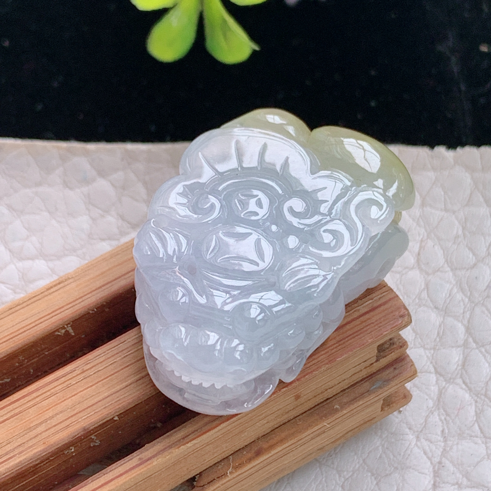 xo实拍29*20*9.8缅甸翡翠a货冰双彩招财貔貅 皮休玉挂件 玉坠