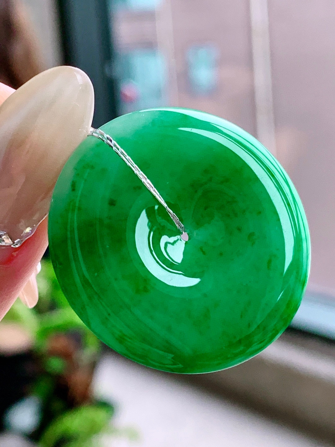 飘绿花大平安扣吊坠
【尺寸】34.3-5.5