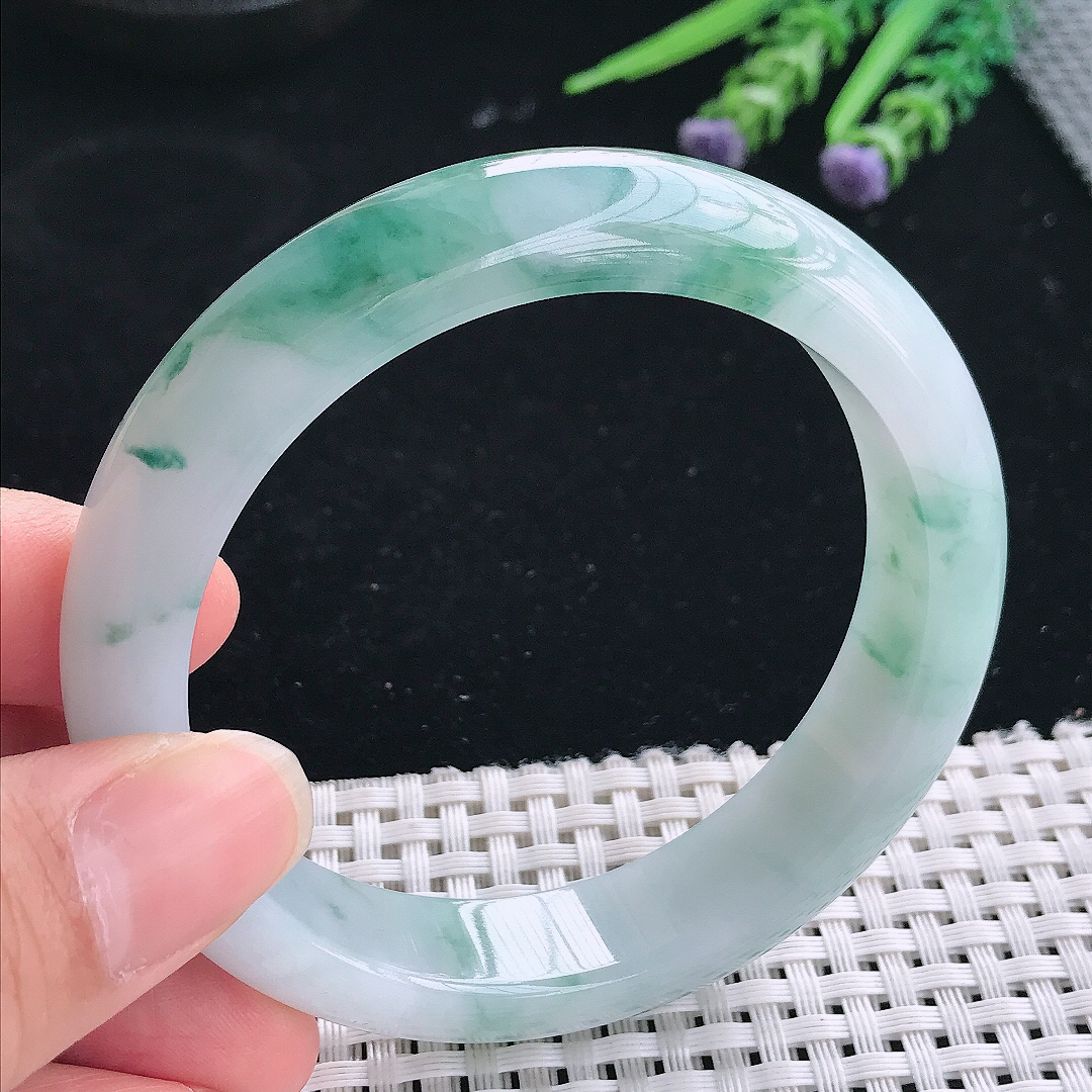 实拍A货翡翠58.5/13.5/8.8老坑冰润起胶飘花手镯玉镯手环