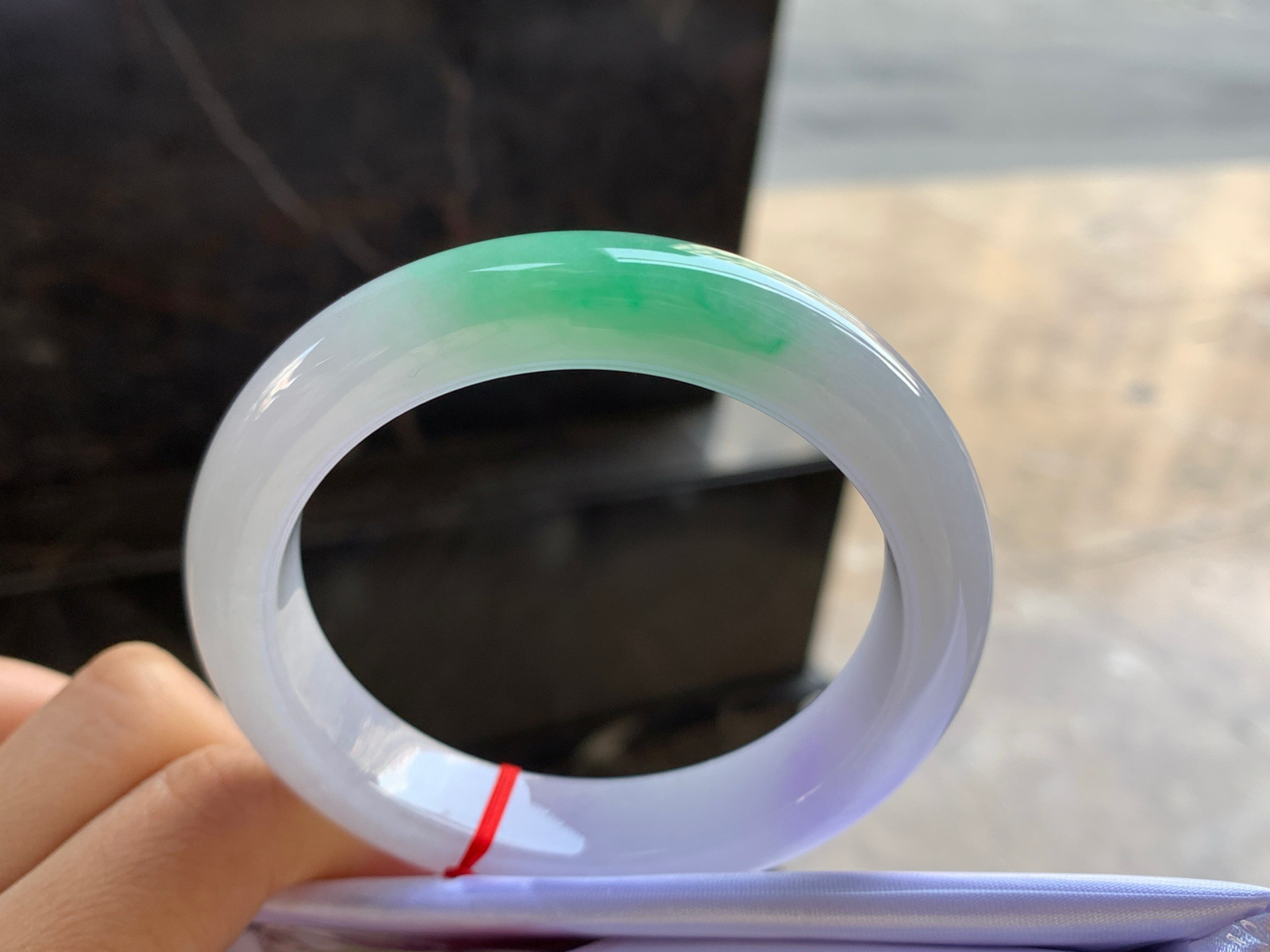 56-12.6-9

飘绿手镯^_^色阳 细腻