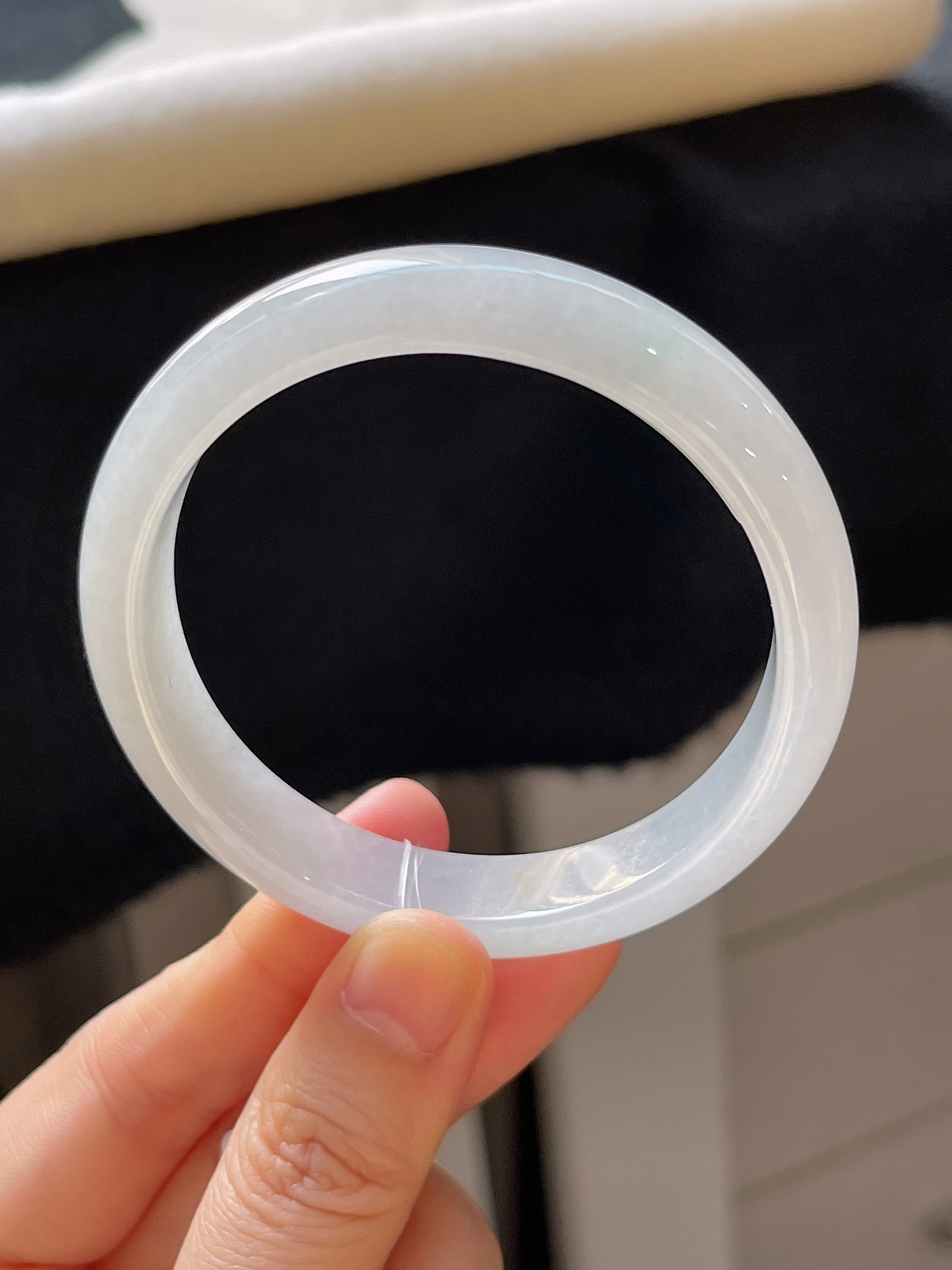 正圈54.5圈口，翡翠冰糯种白色手镯